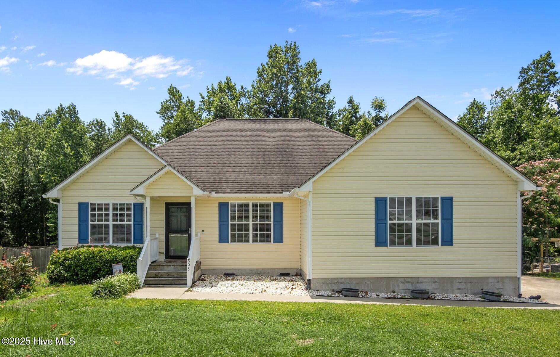 305 Appaloosa Court Property Photo 1