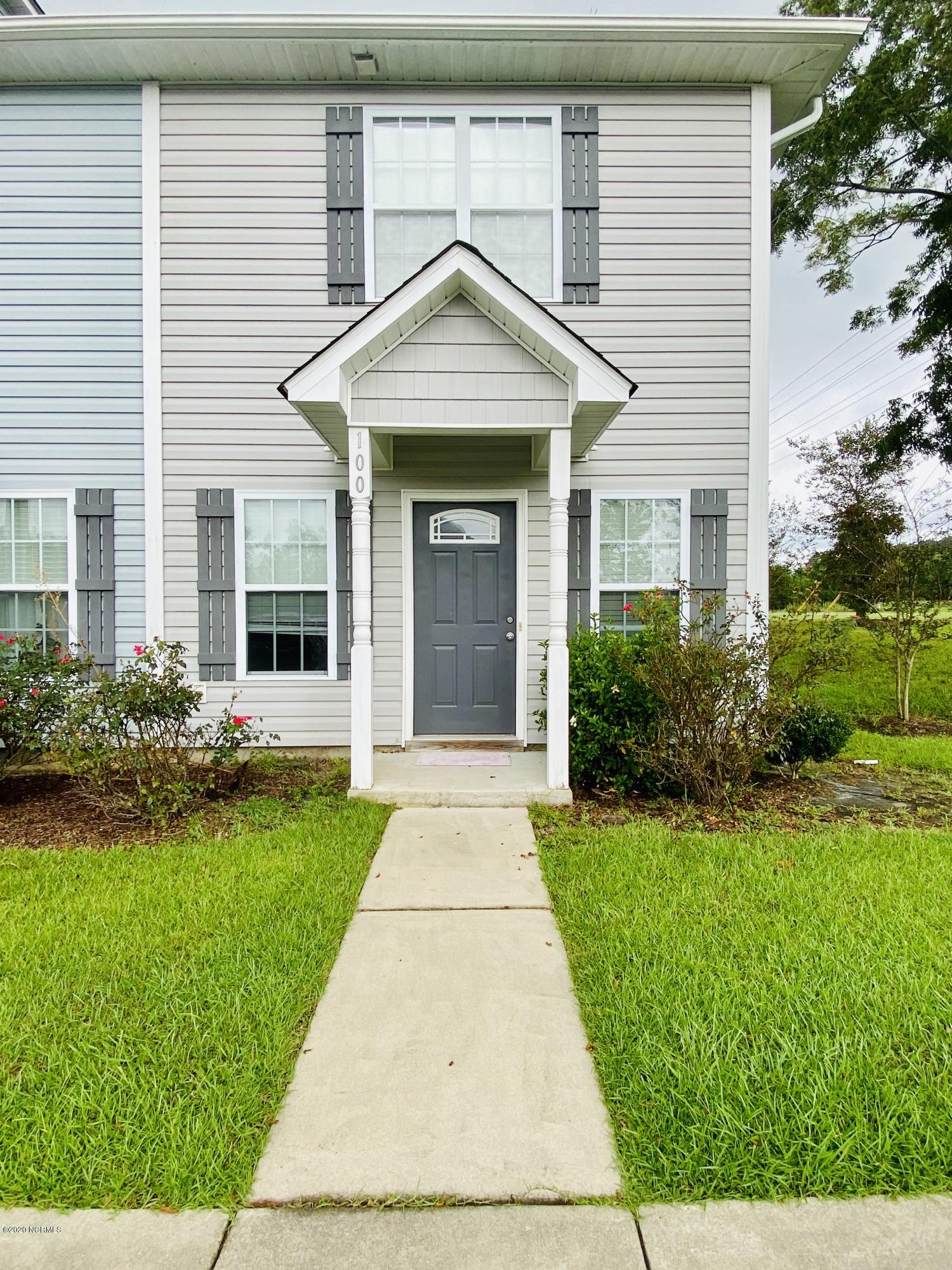 100 Parrot Landing Drive Property Photo 1