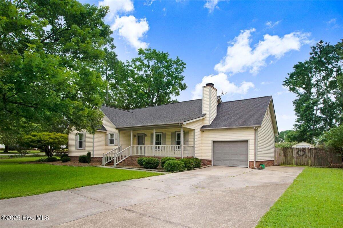 302 N North Pointe Drive Property Photo 1