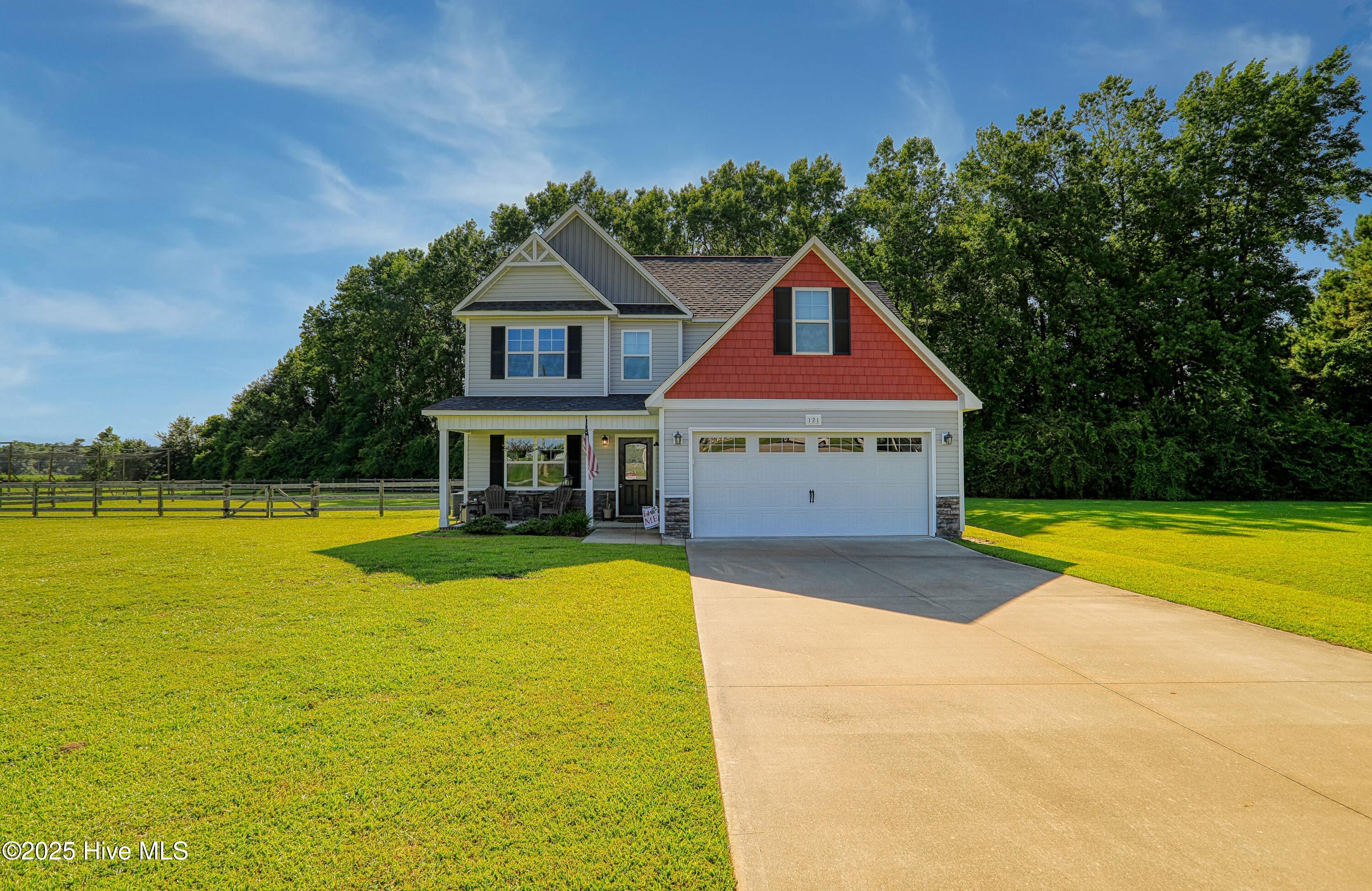 121 Woodwater Drive