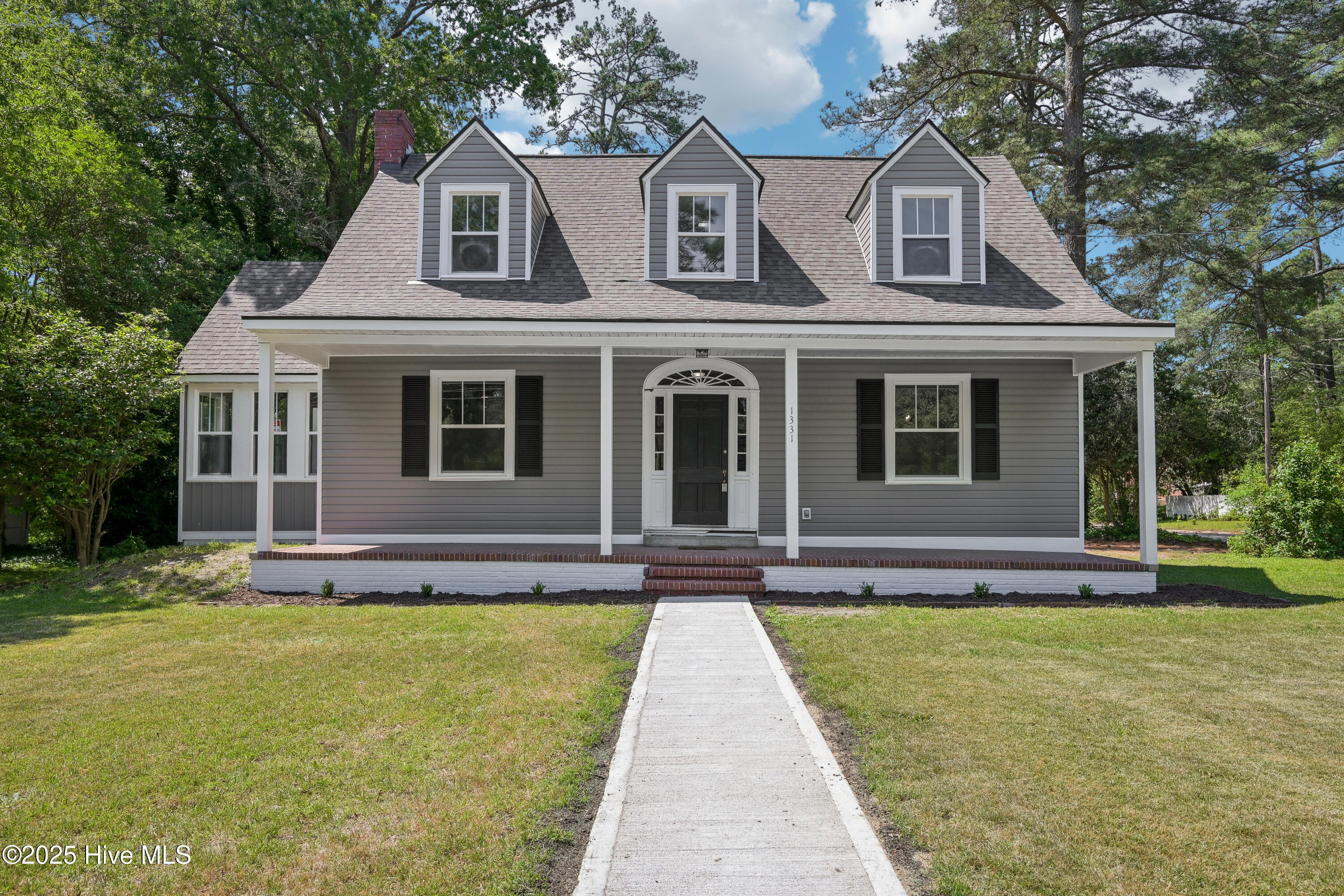 1331 Sunset Avenue Property Photo