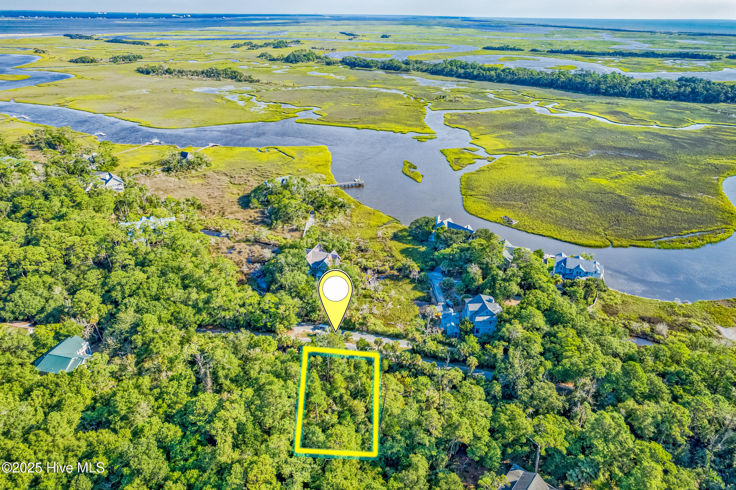 320 N Bald Head Wynd Property Photo 6