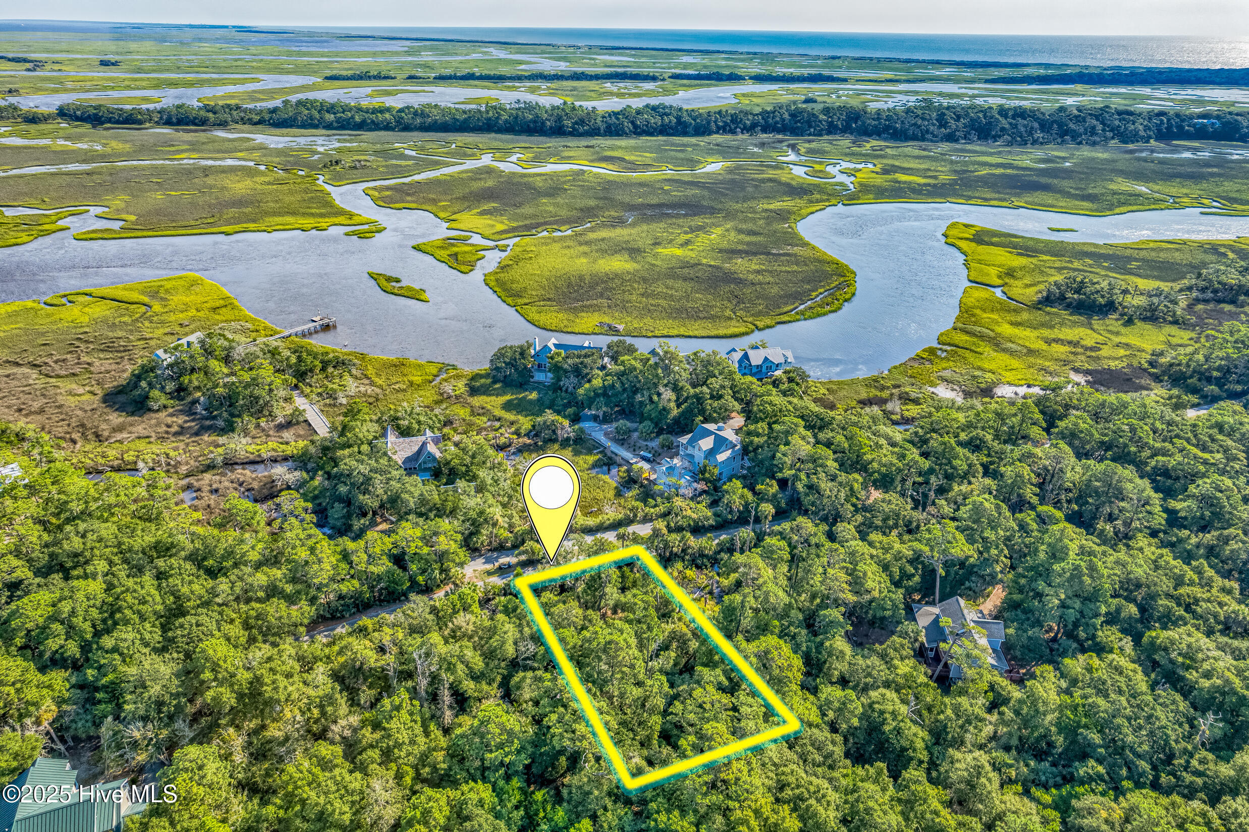 320 N Bald Head Wynd Property Photo 7