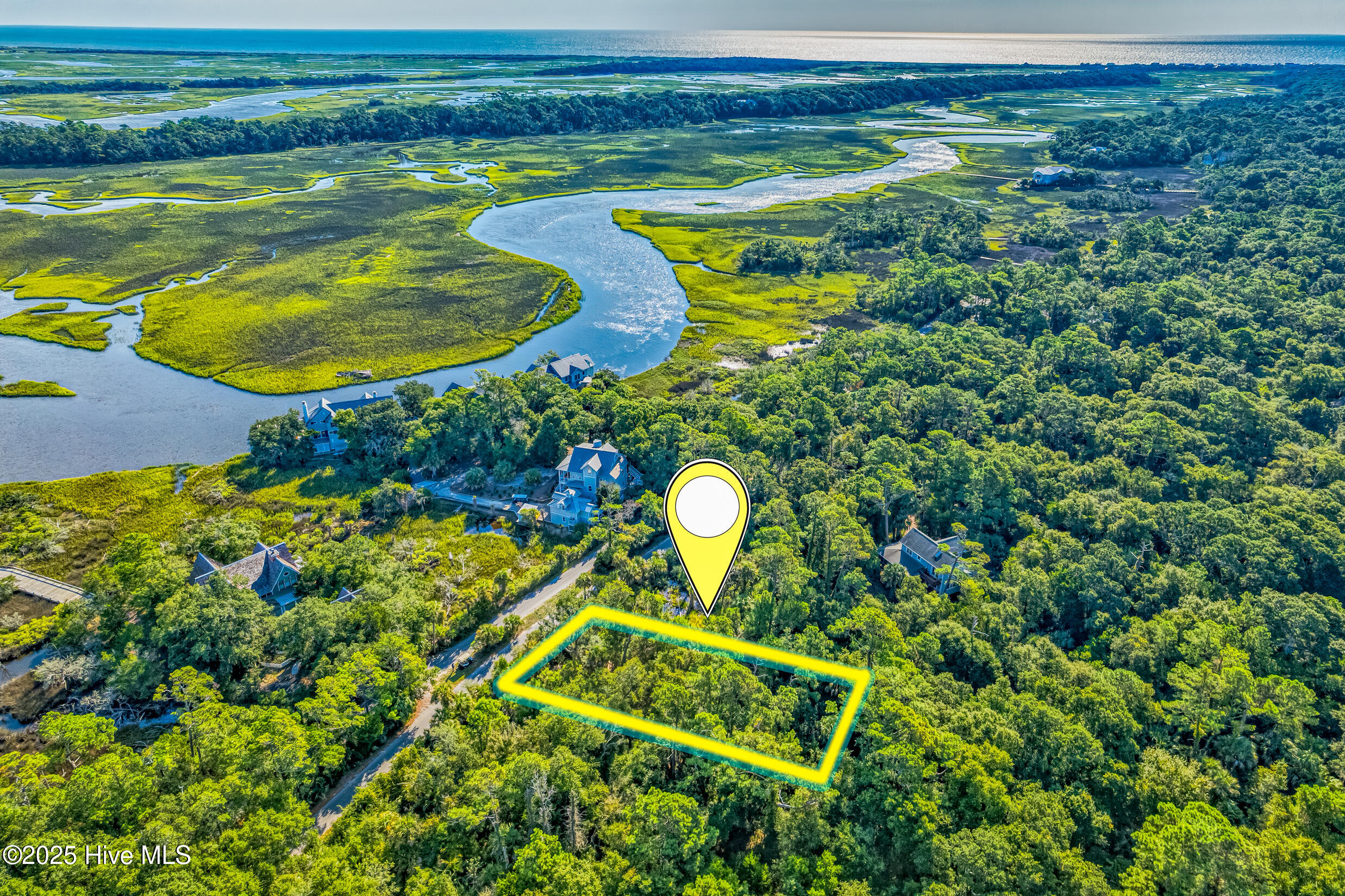 320 N Bald Head Wynd Property Photo 8