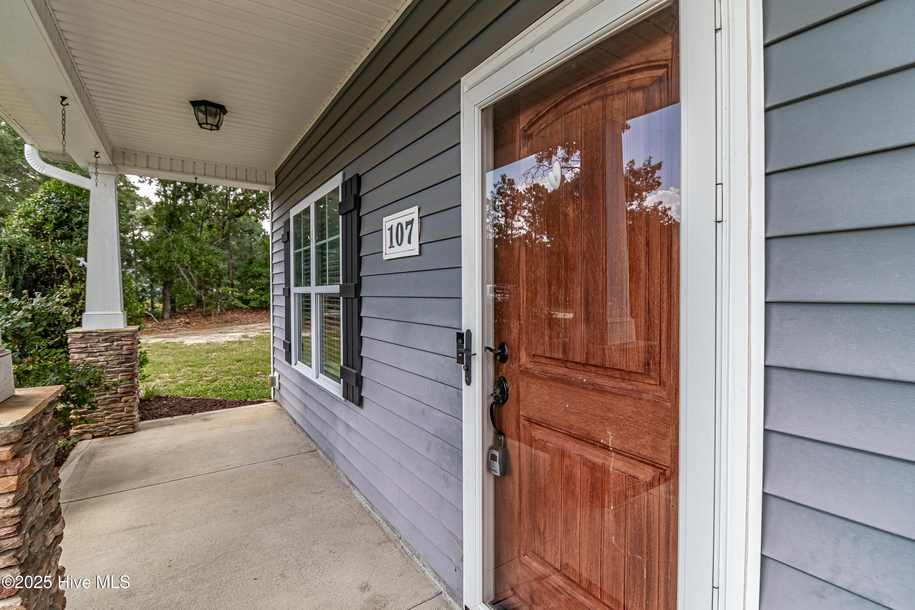 107 Madalyn Court Property Photo 4