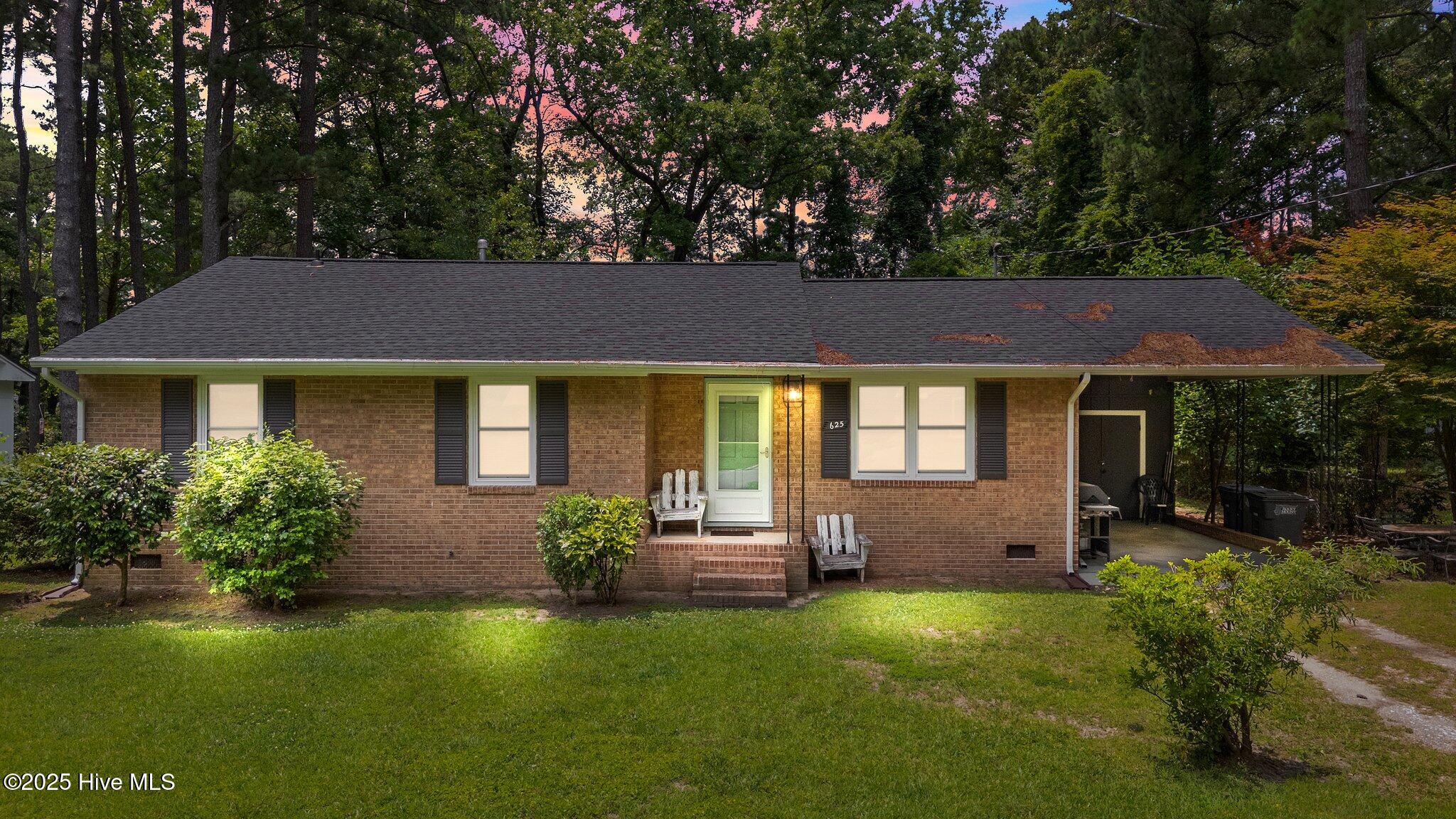 625 Powell Drive Property Photo 1