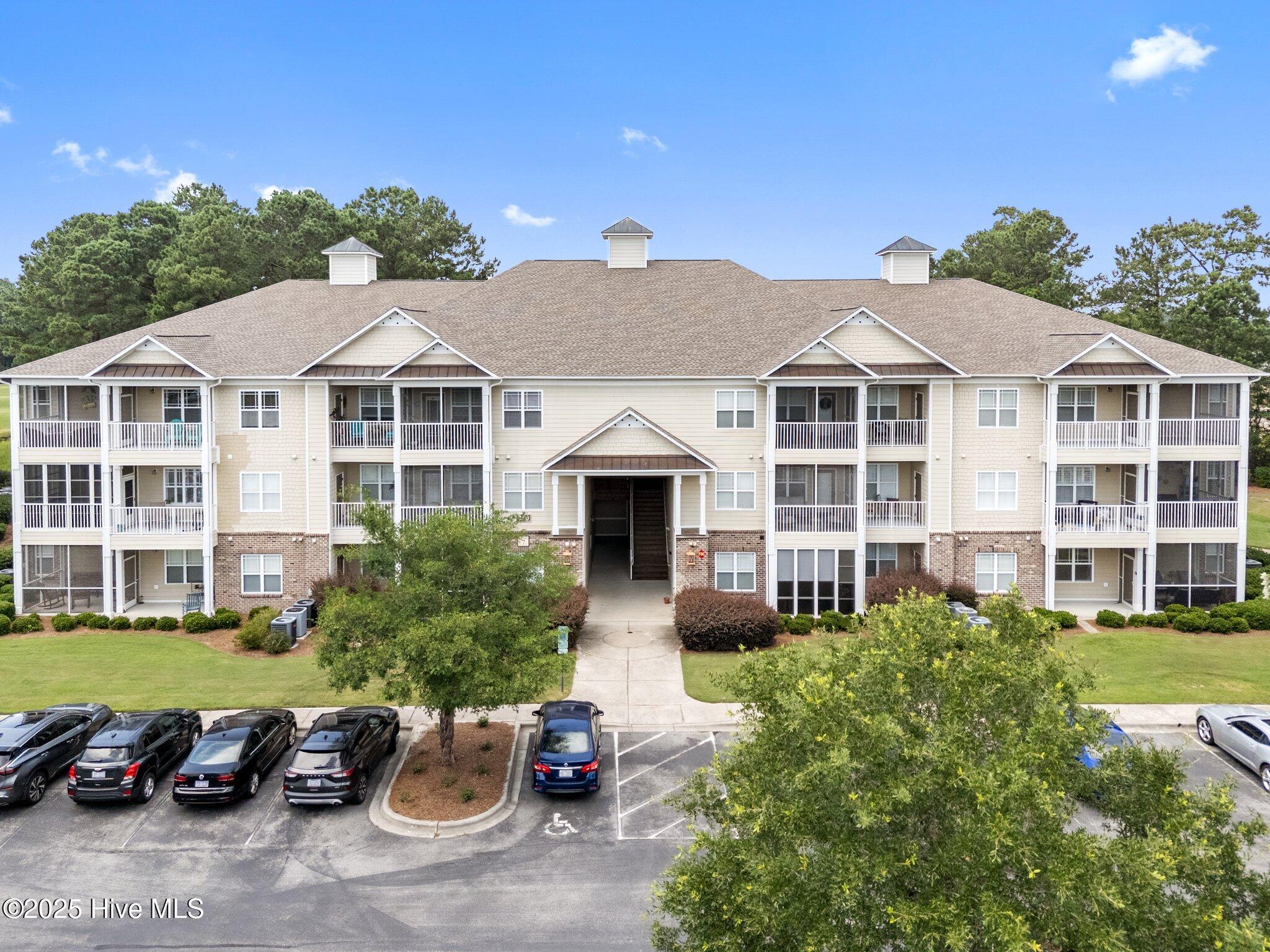 250 Woodlands Way Unit 14 Property Photo 1