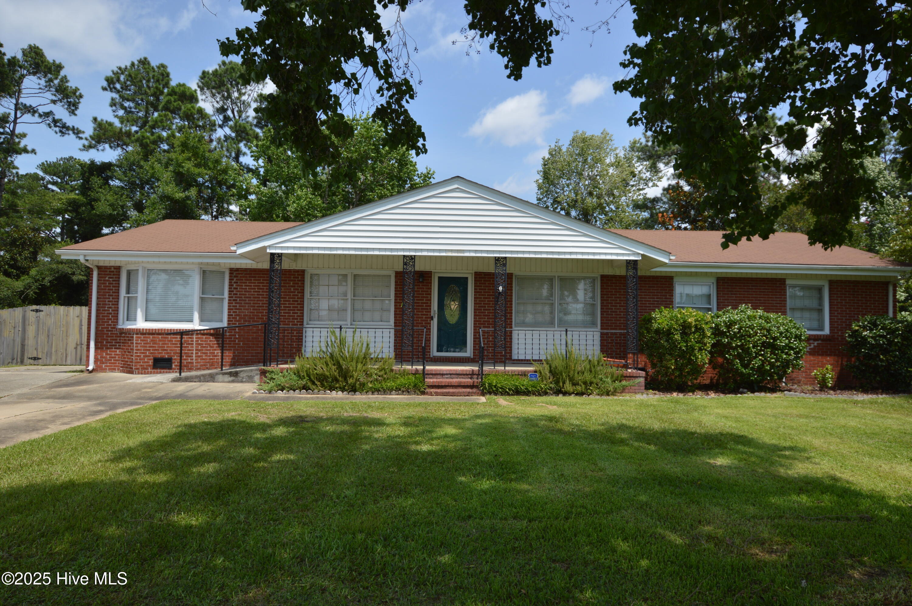 305 Brynn Marr Road Property Photo 1