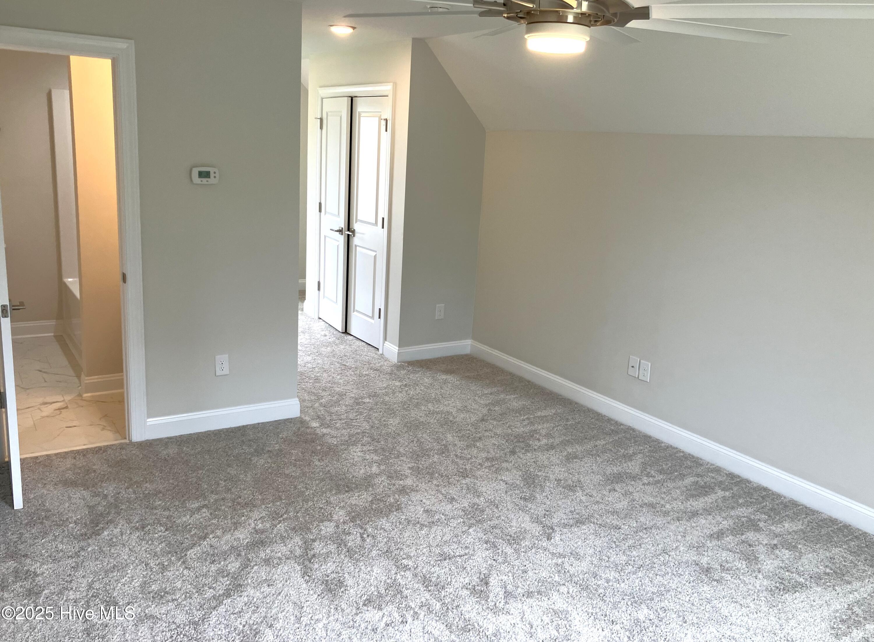 407 King Richard Court Property Photo 45