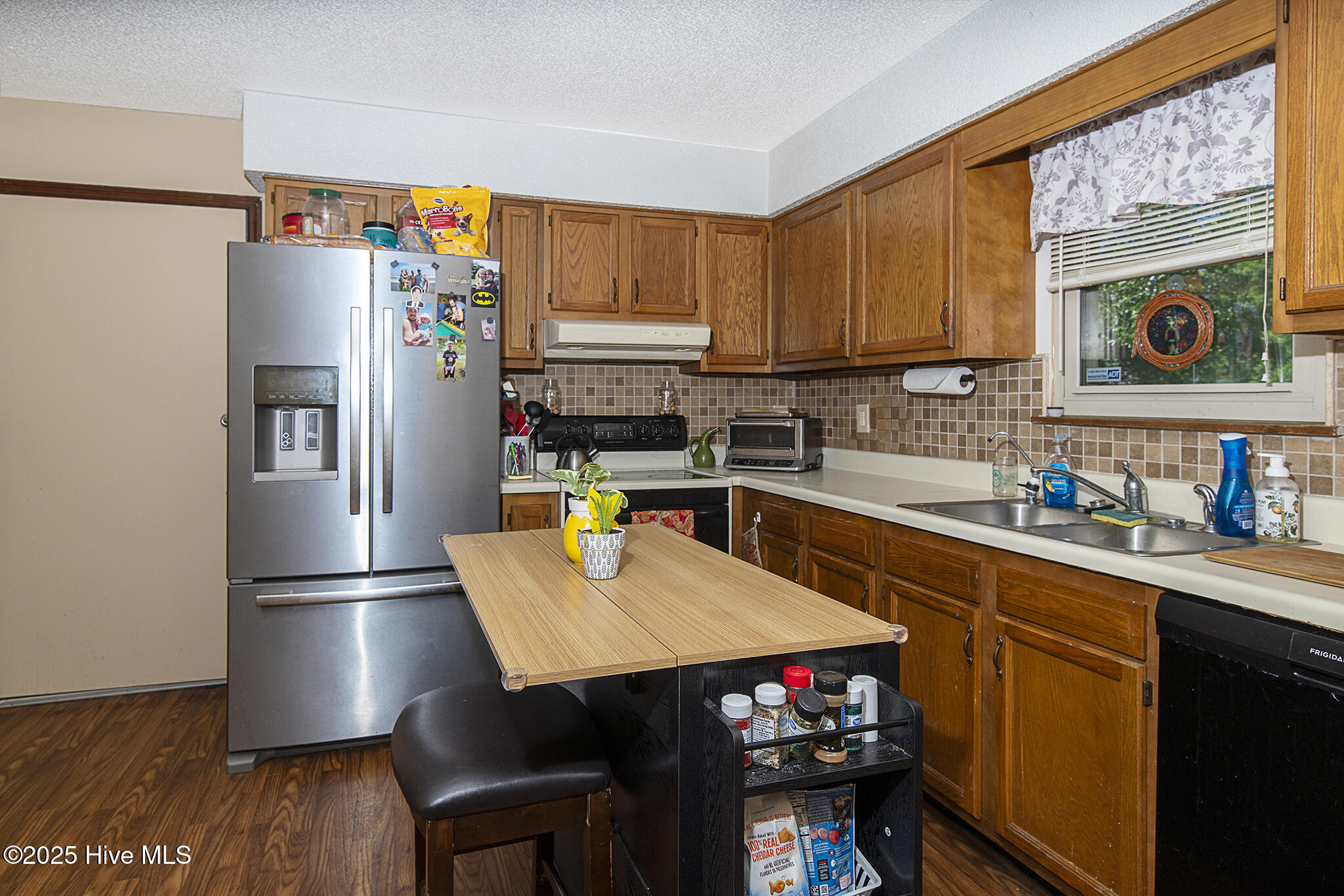 1342 Old Maplehurst Rd Road Property Photo 5
