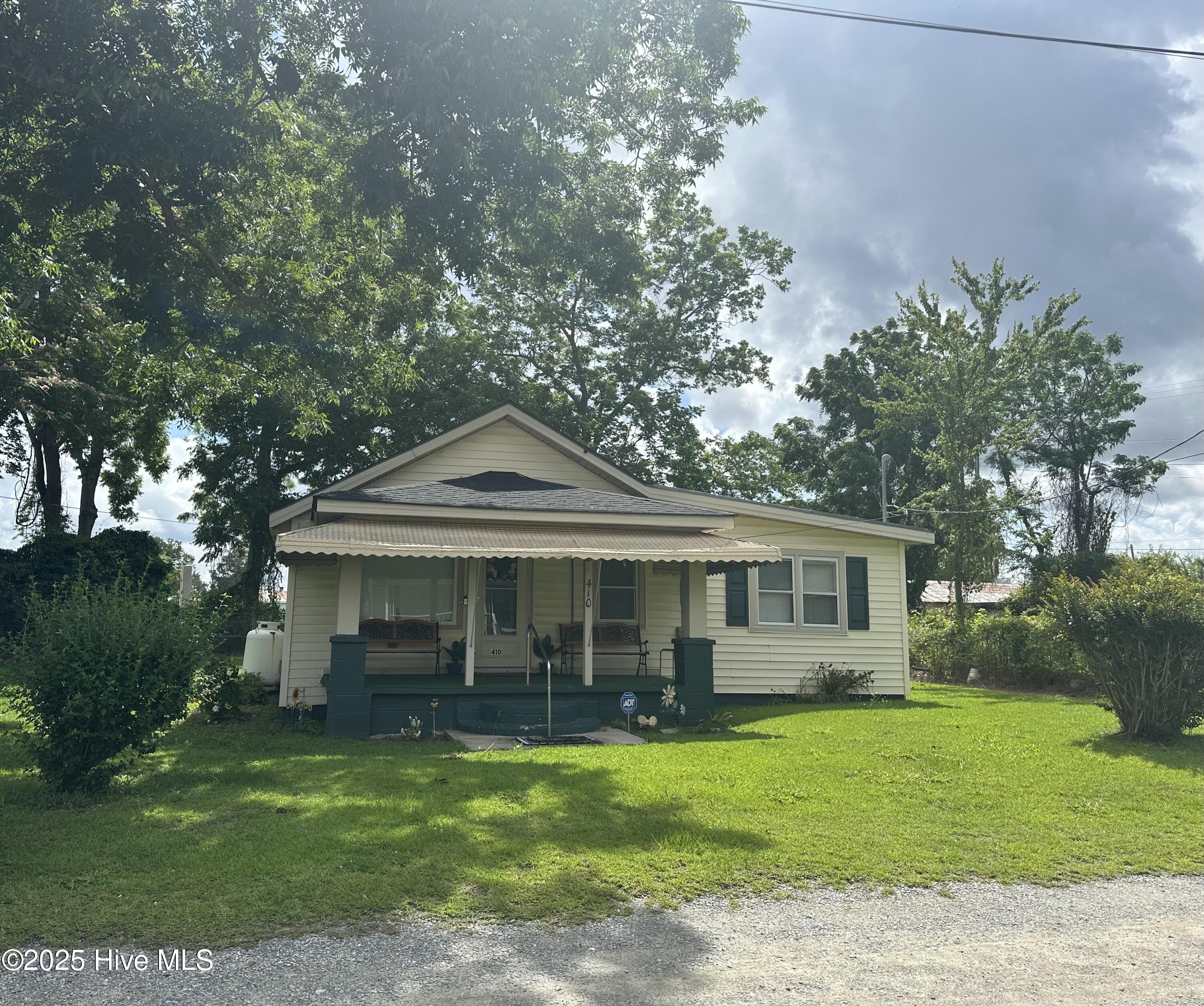410 Brown Drive Property Photo 1