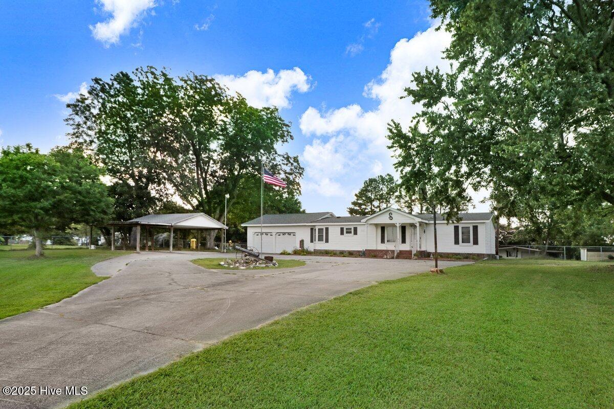2582 Bakers Chapel Road Property Photo 1