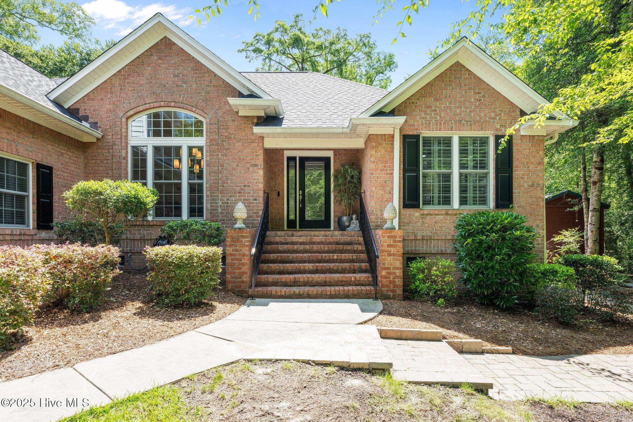 118 Tremayne Drive Property Photo 1