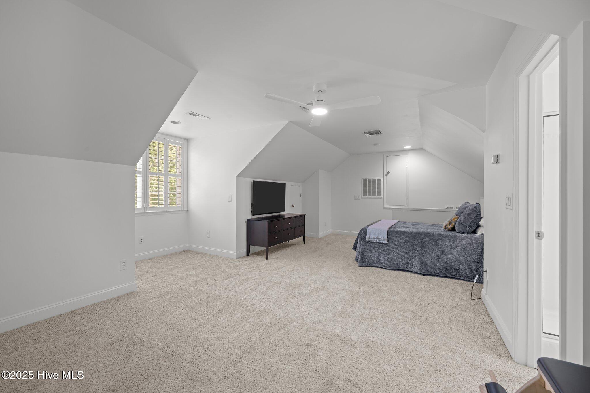 118 Tremayne Drive Property Photo 32