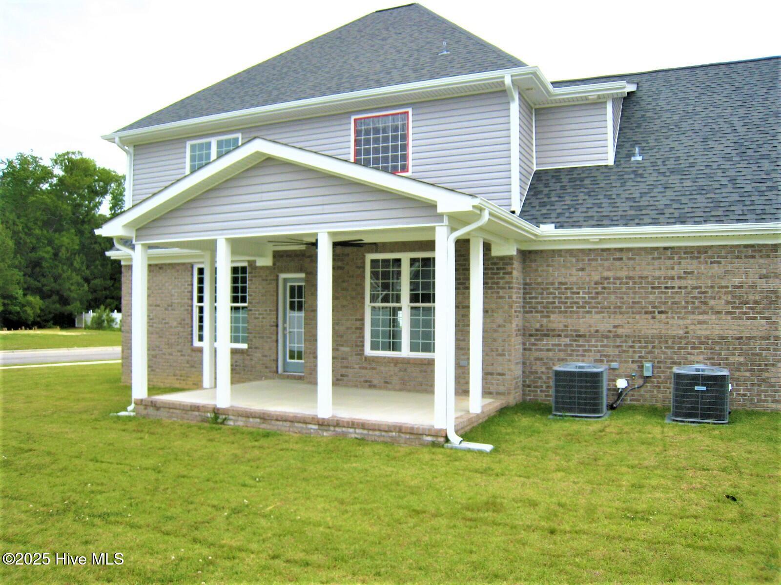 403 King Richard Court Property Photo 51