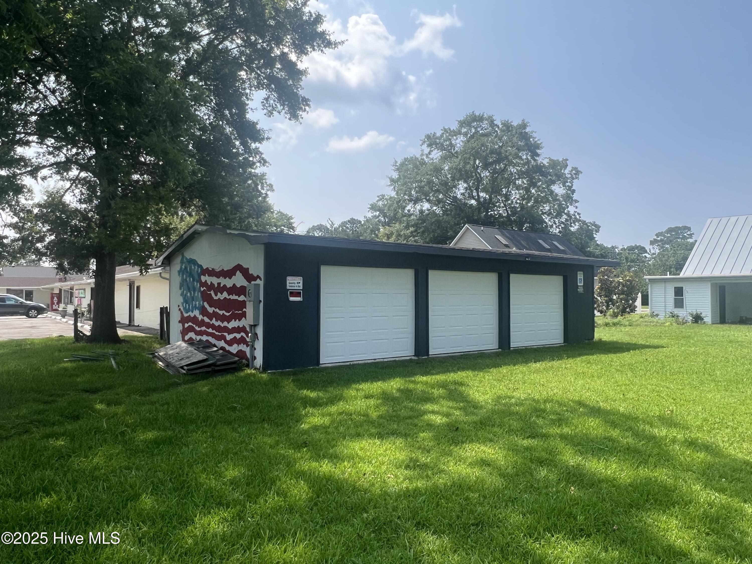 406 Hickory Street Property Photo 1