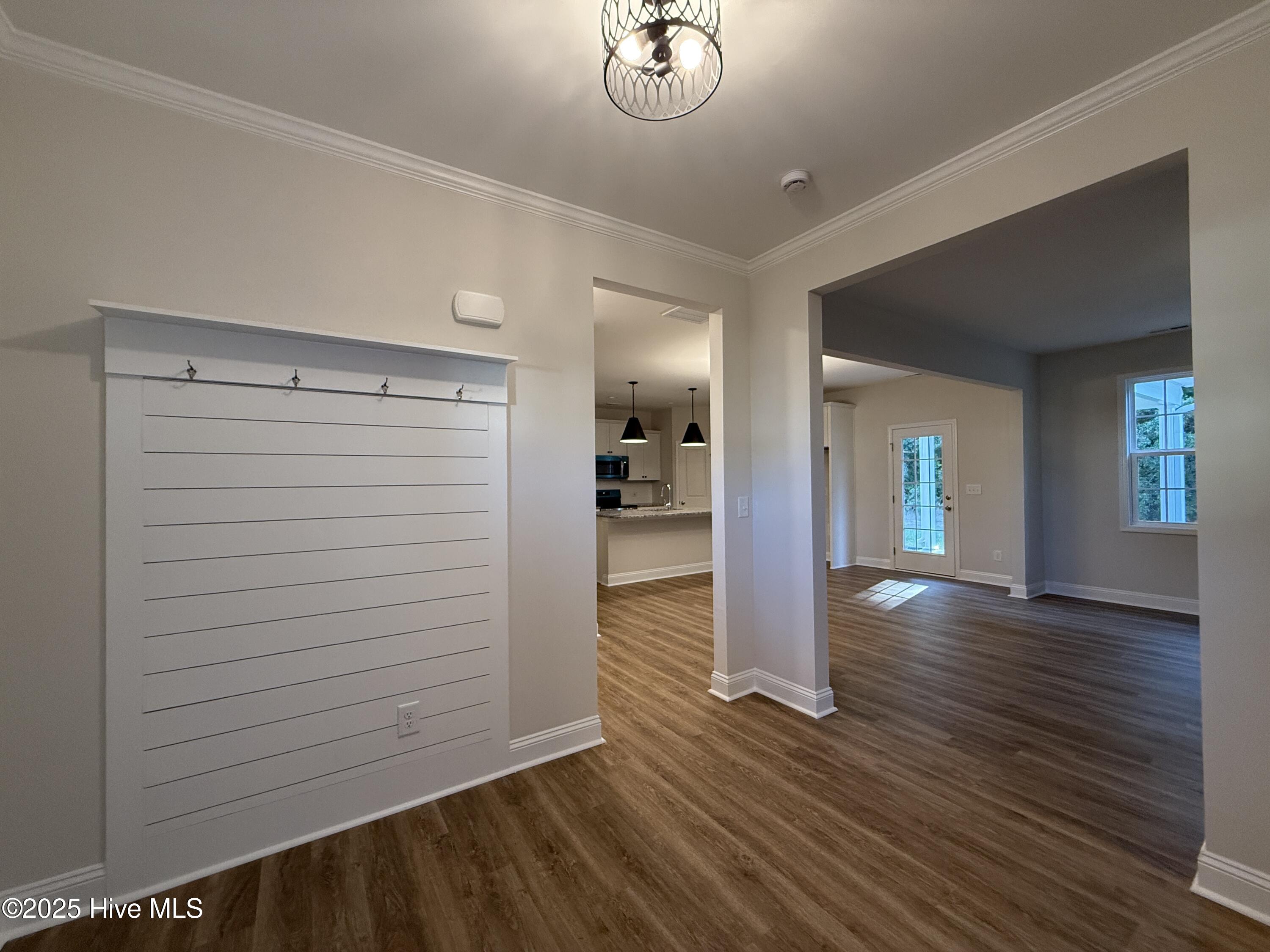 266 Sacksonia Street Property Photo 6