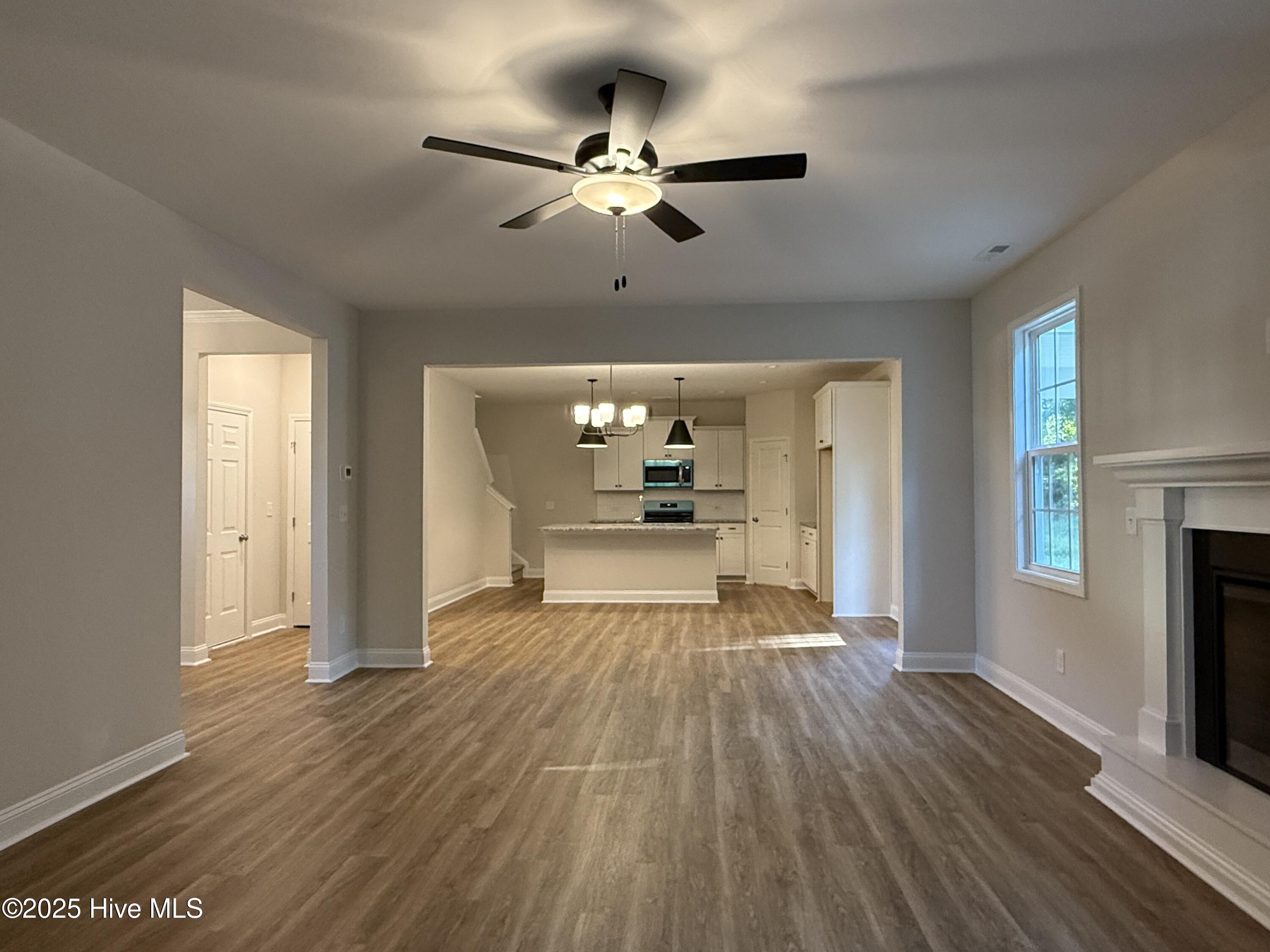 266 Sacksonia Street Property Photo 9