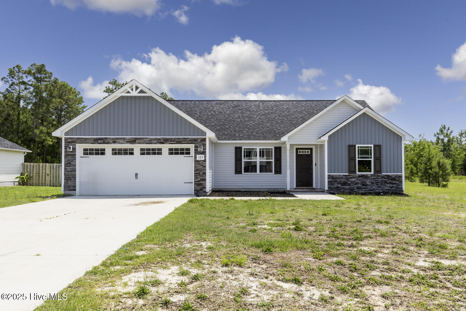 105 Sonia Drive Property Photo 1