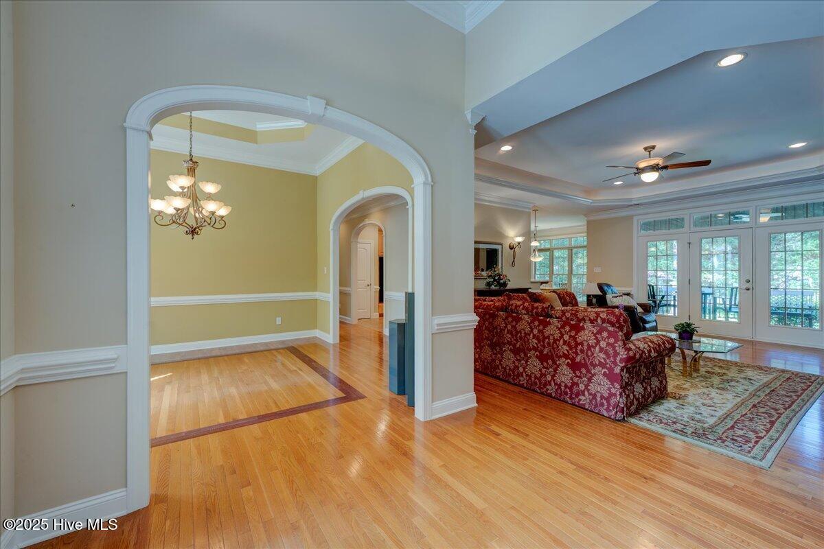 100 Knollwood Court Property Photo 6