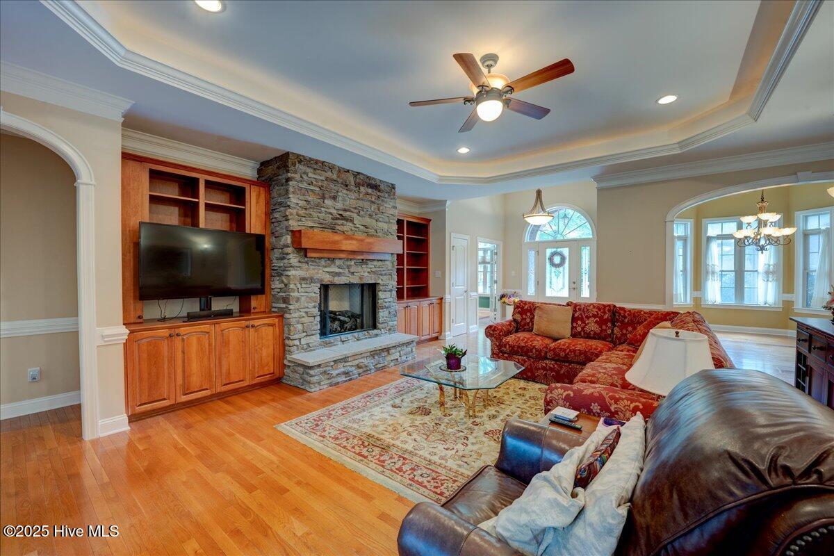 100 Knollwood Court Property Photo 15