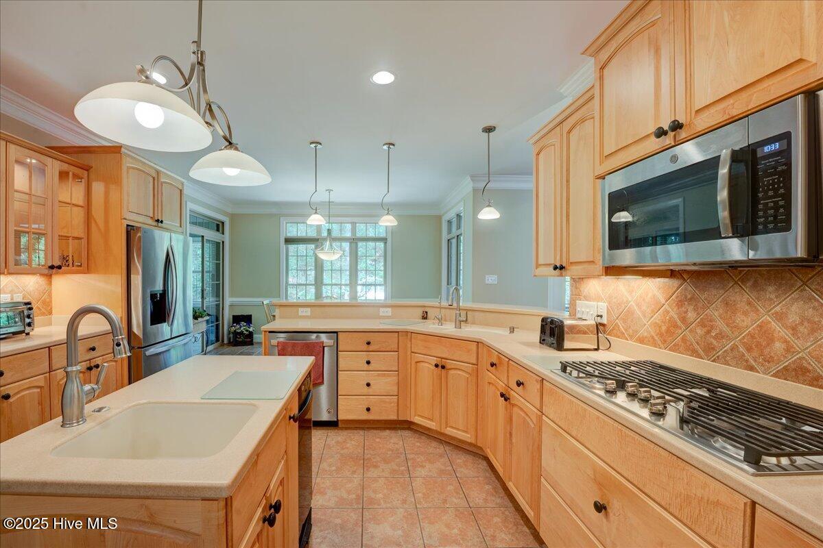 100 Knollwood Court Property Photo 20