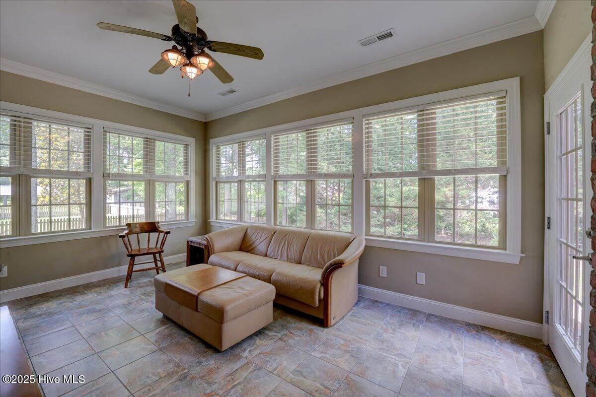 100 Knollwood Court Property Photo 24