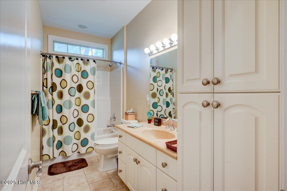 100 Knollwood Court Property Photo 30