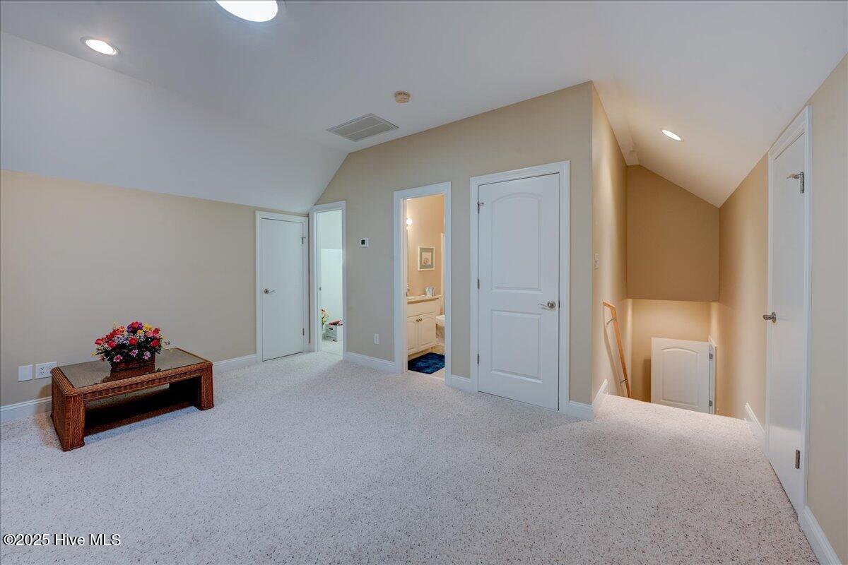 100 Knollwood Court Property Photo 36