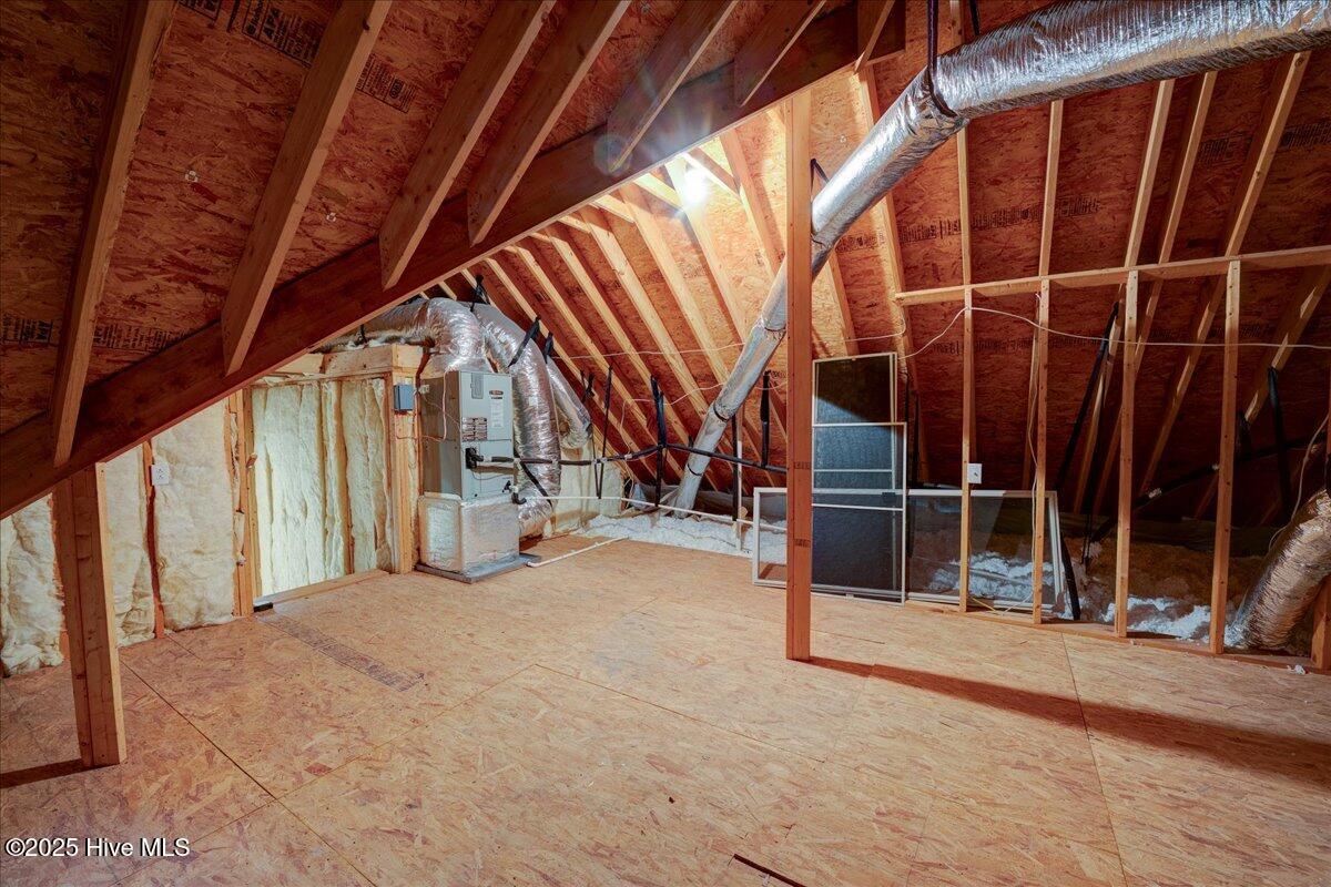 100 Knollwood Court Property Photo 38