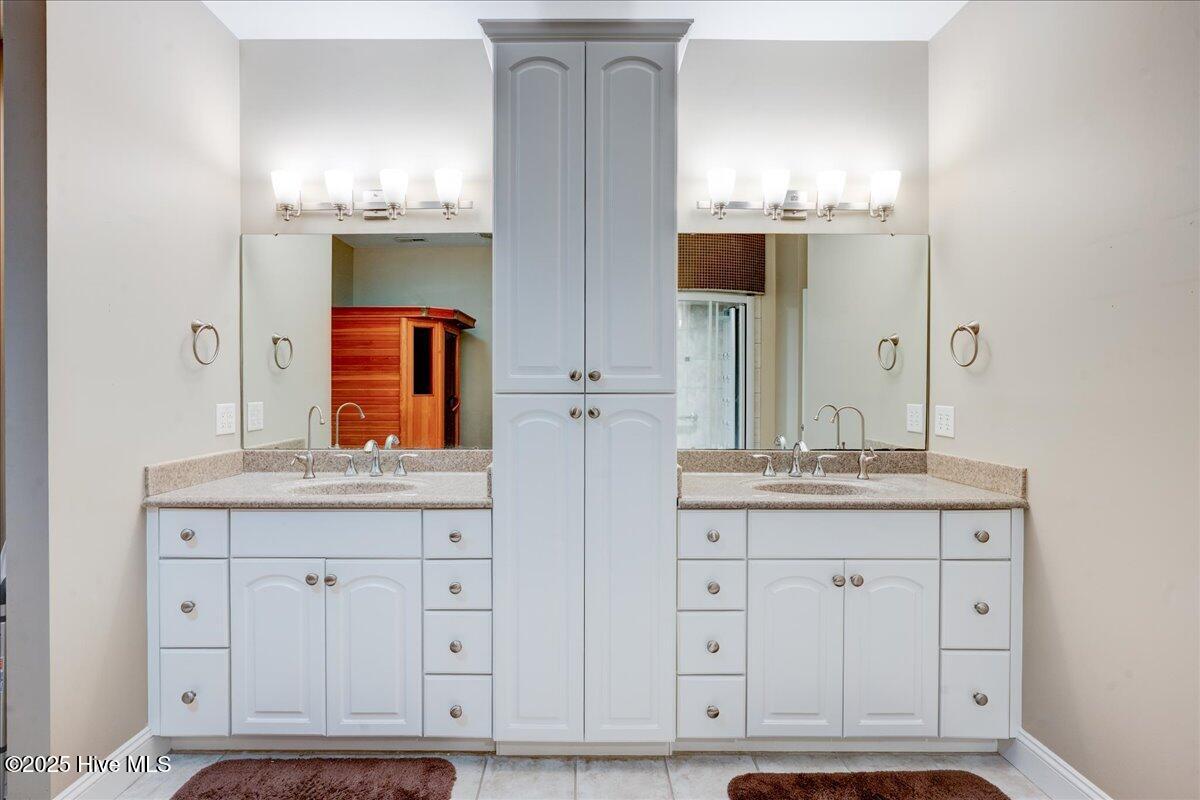 100 Knollwood Court Property Photo 49