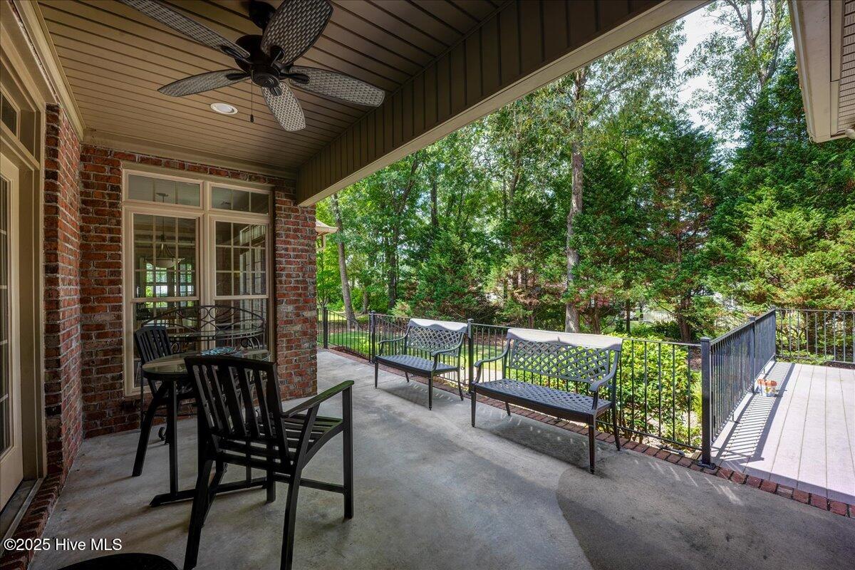 100 Knollwood Court Property Photo 73