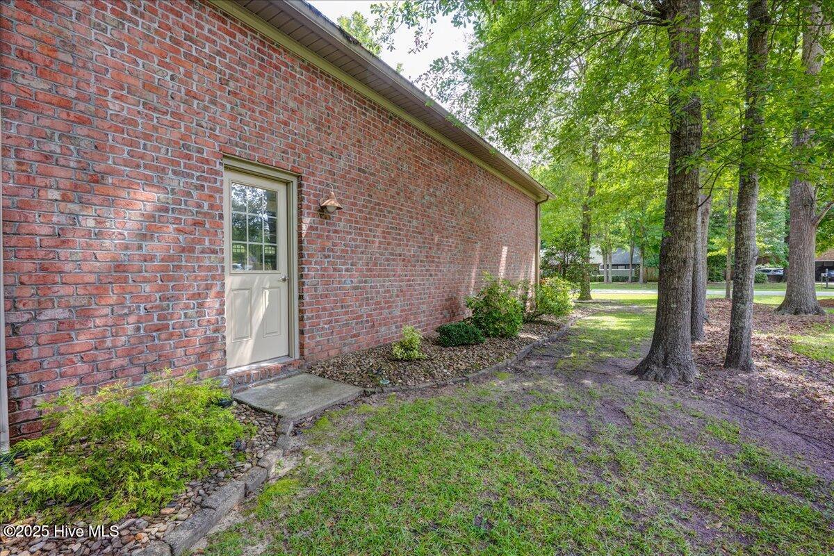 100 Knollwood Court Property Photo 75