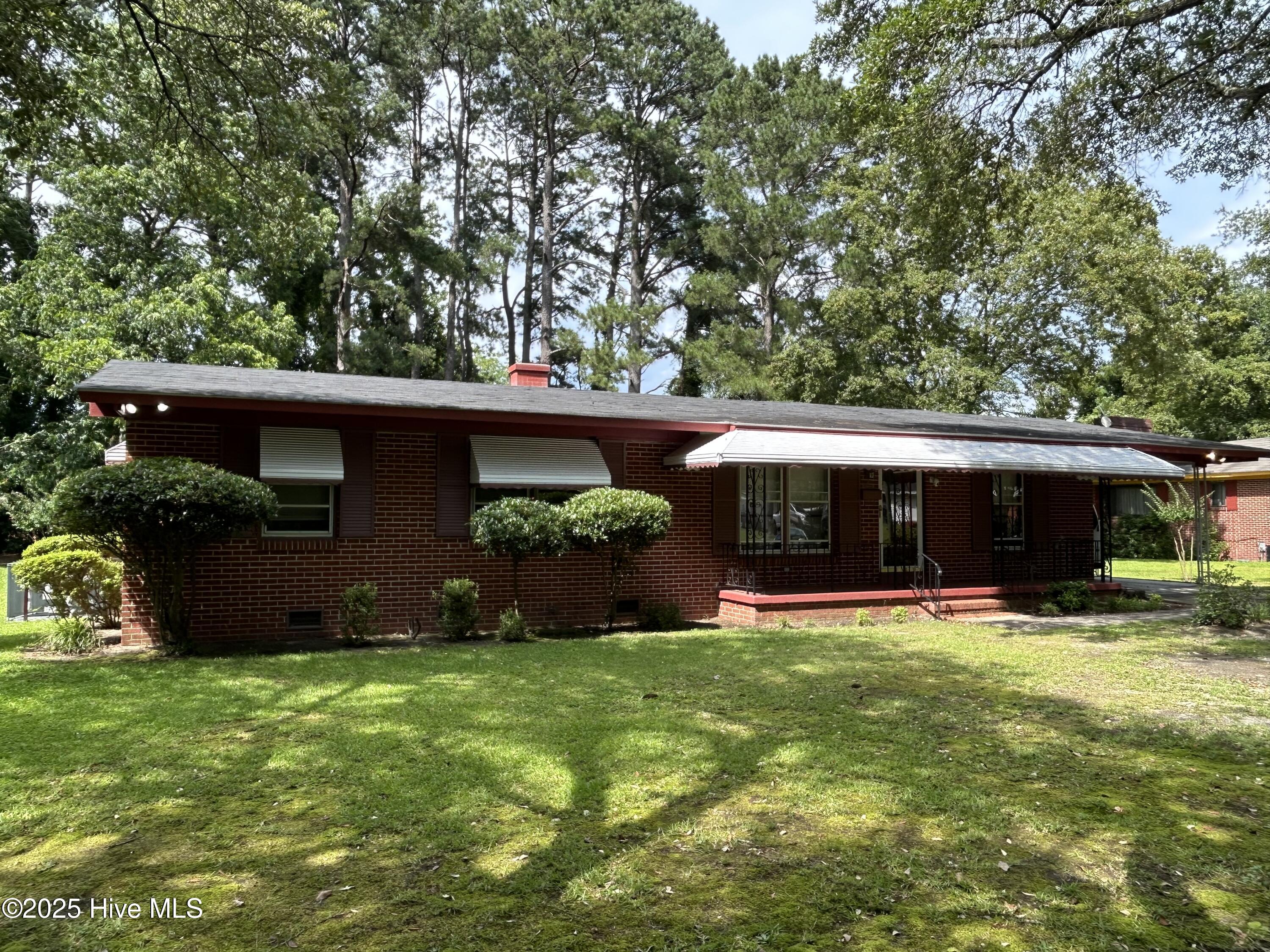 202 Marcellus Street Property Photo 1