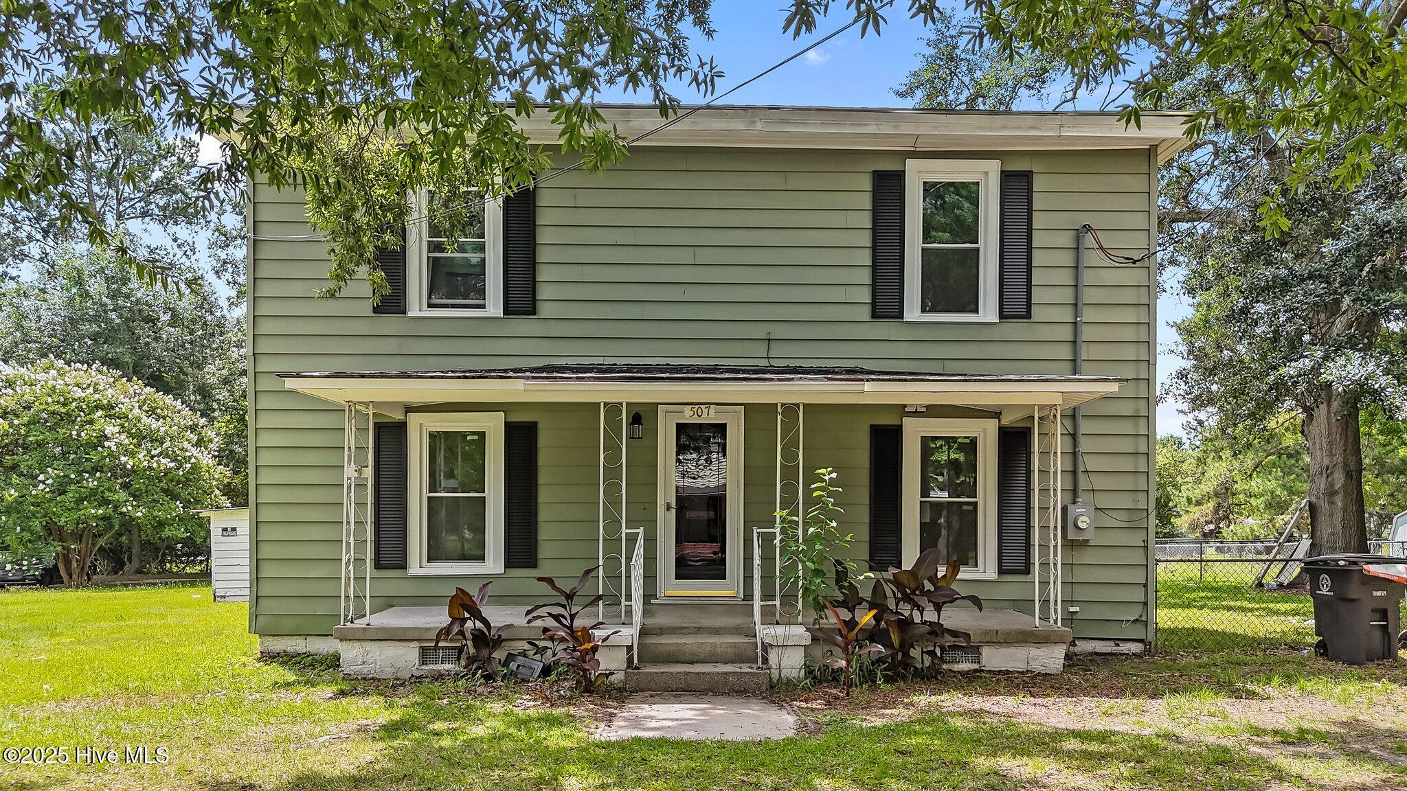 507 W Saint James Street Property Photo 1