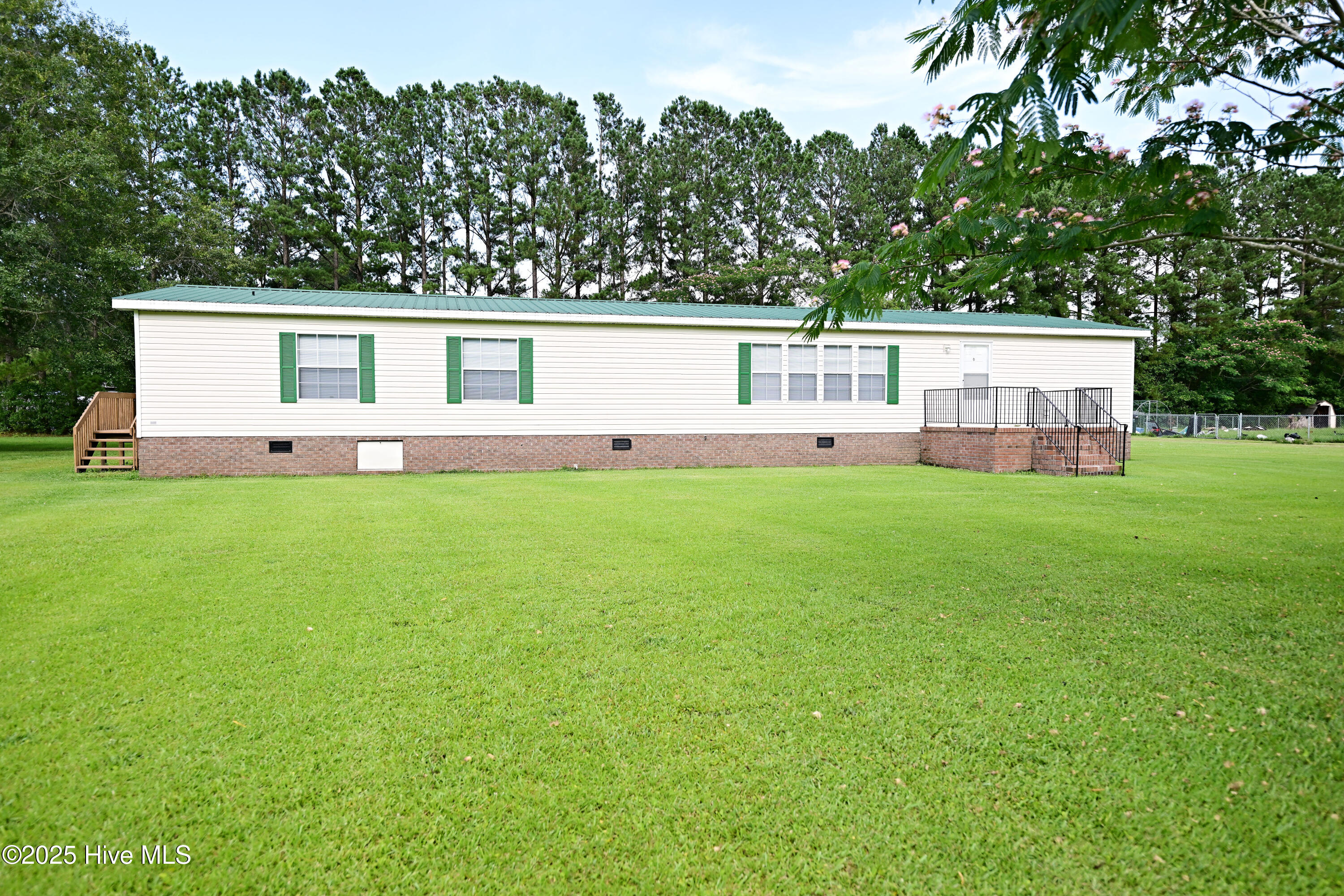 242 Old Timber Road Property Photo 1