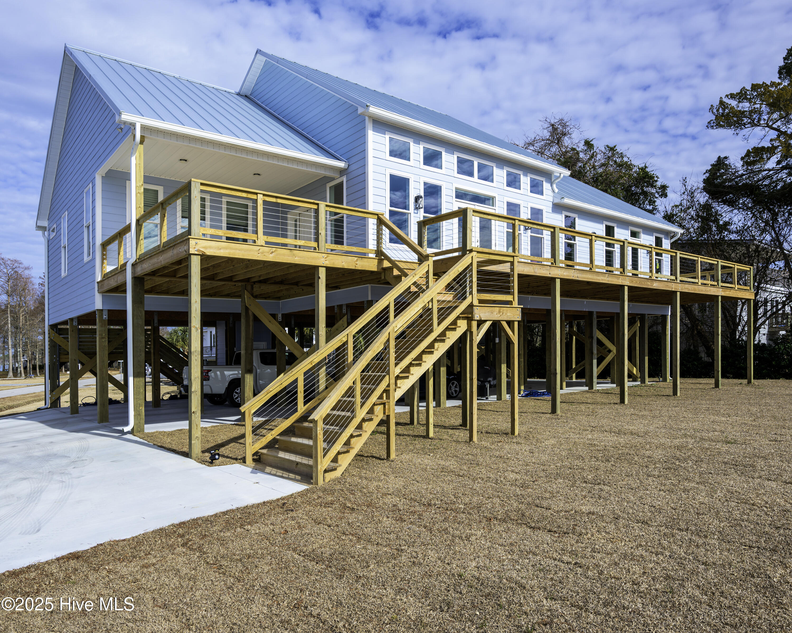 103 Inverness Point Property Photo 9