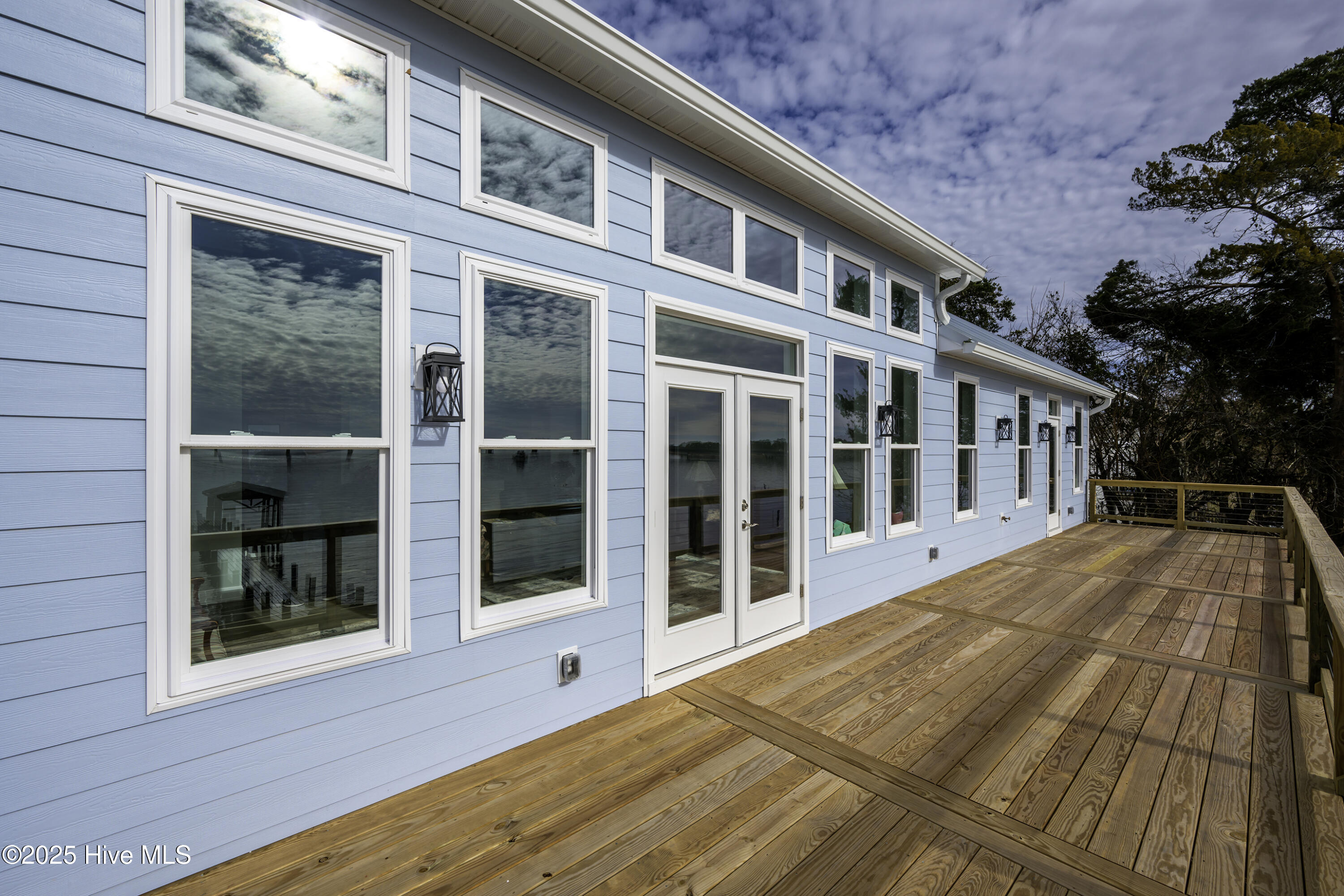 103 Inverness Point Property Photo 12