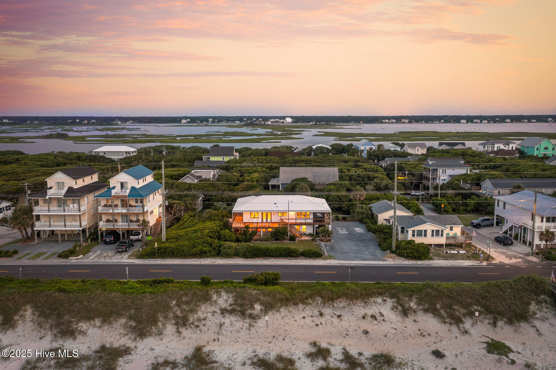 2905 S Shore Drive Property Photo 1