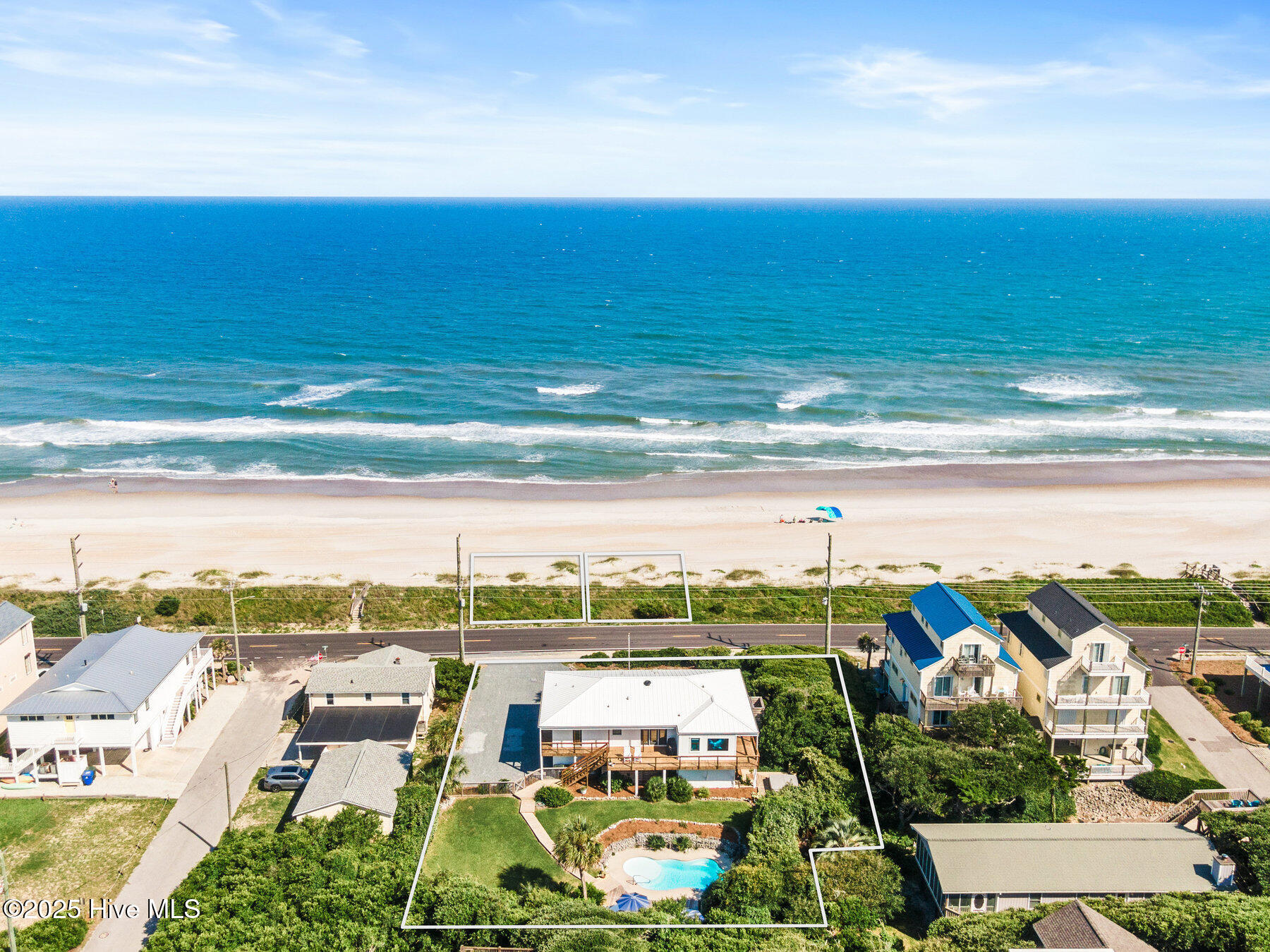 2905 S Shore Drive Property Photo 3