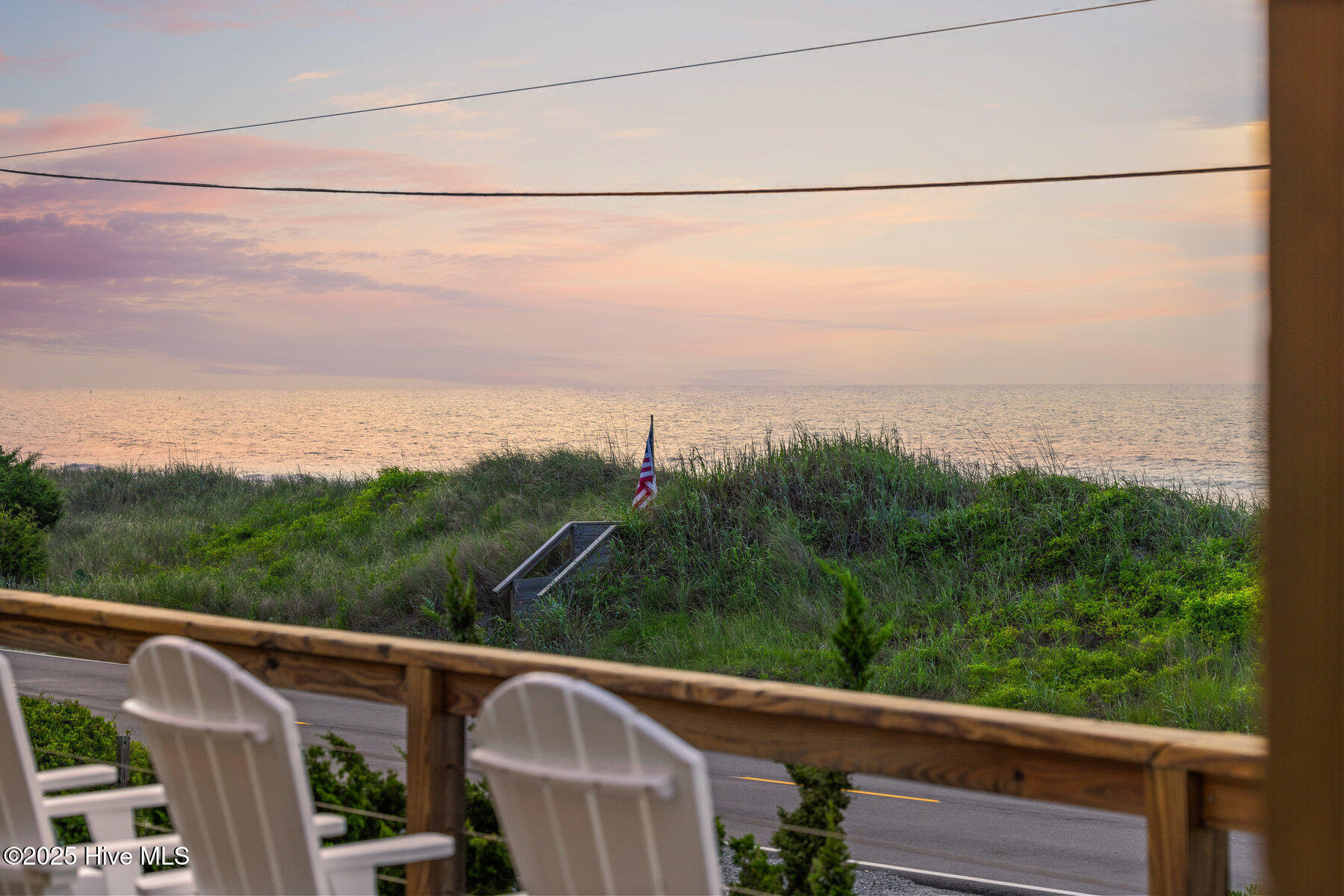 2905 S Shore Drive Property Photo 6