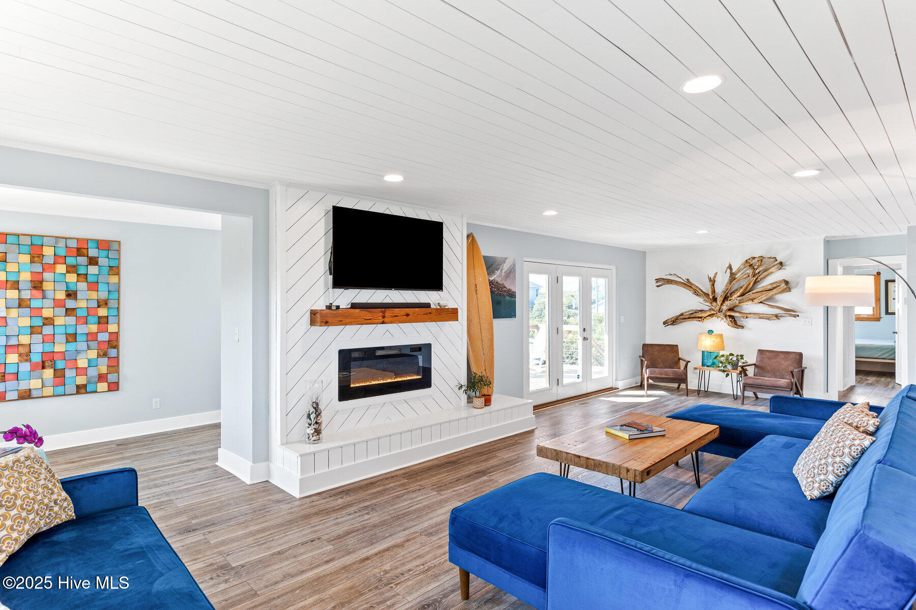 2905 S Shore Drive Property Photo 15
