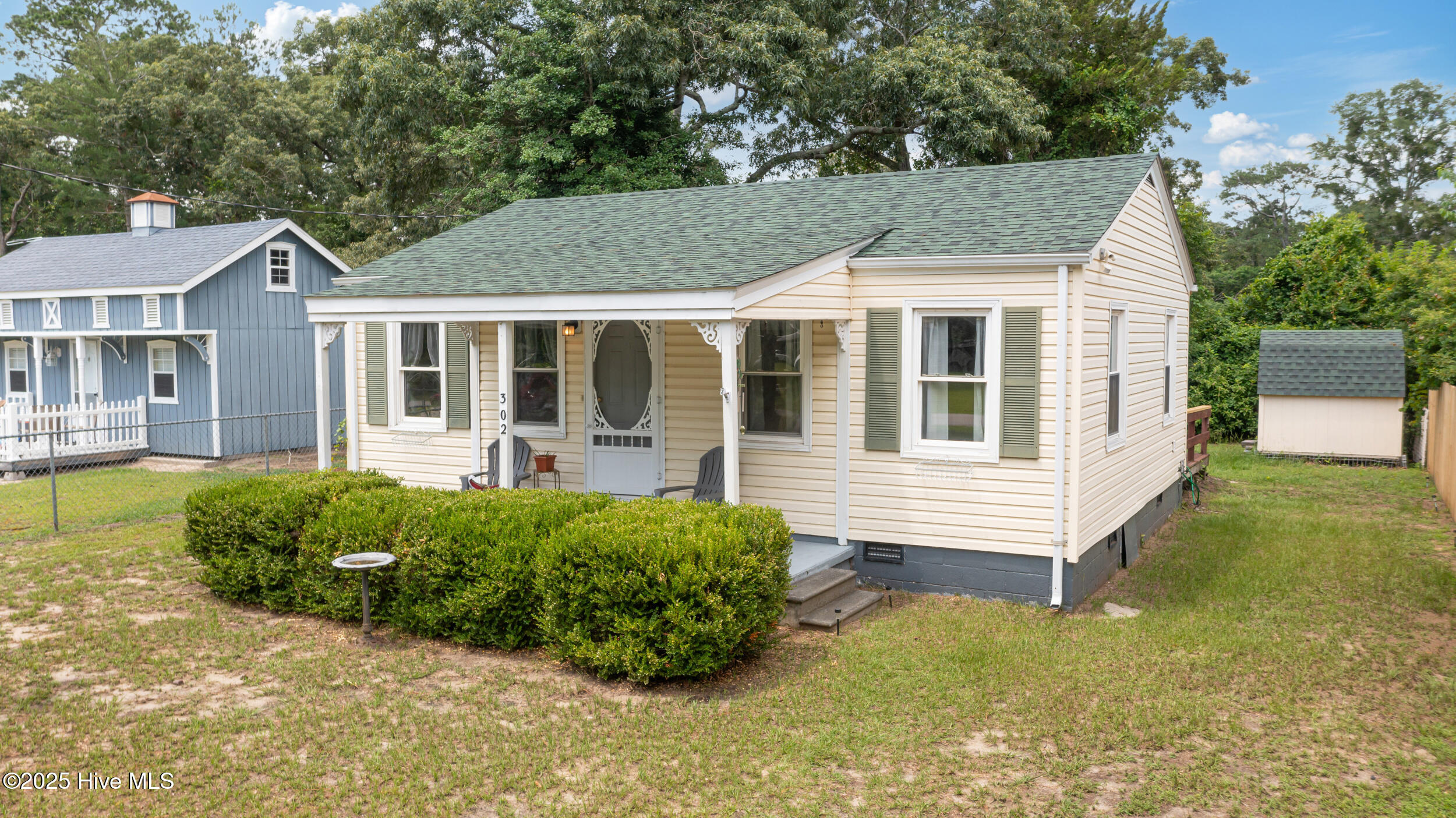 302 Roanoke Trail Property Photo 1