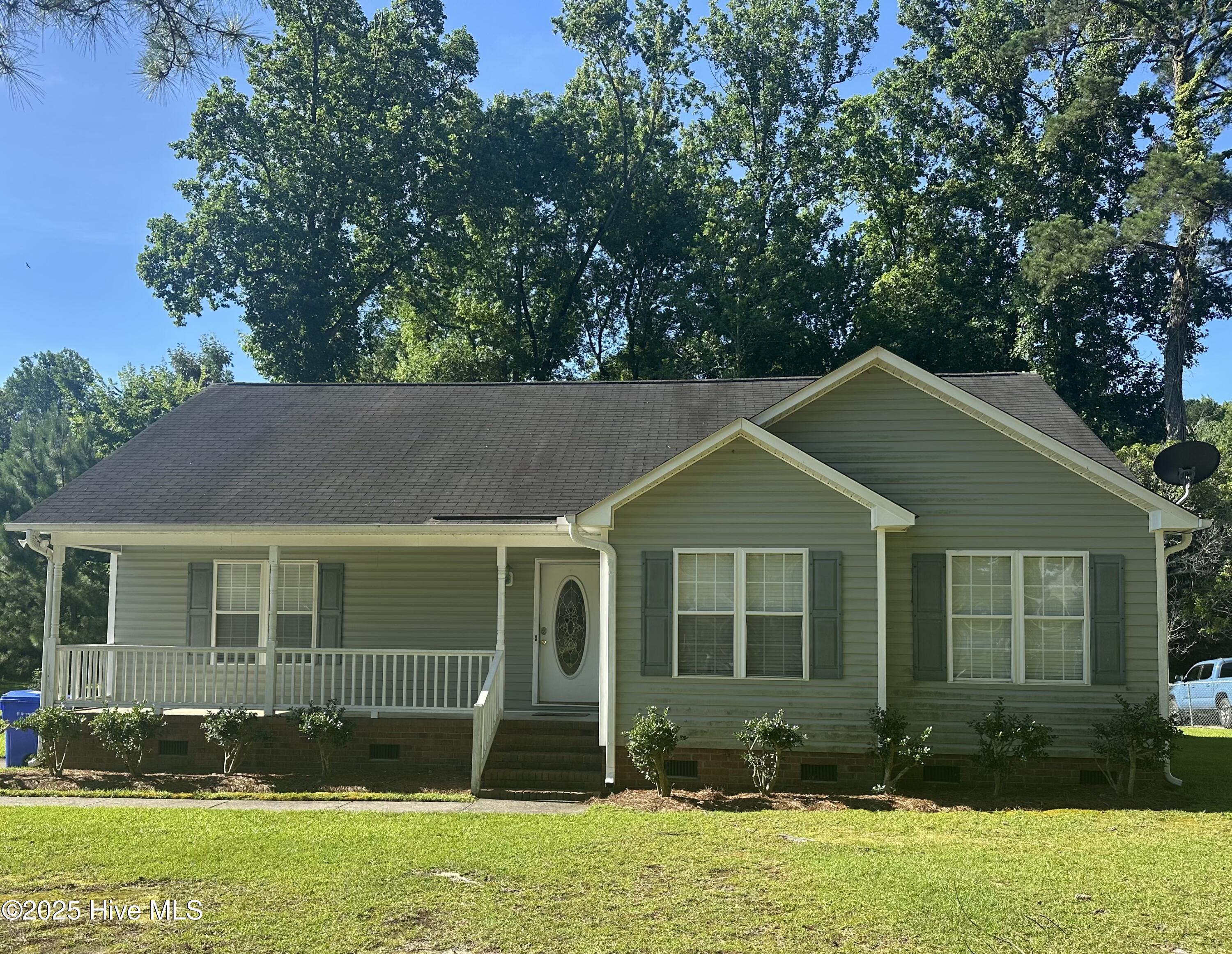 3015 Ellsworth Drive Property Photo 1