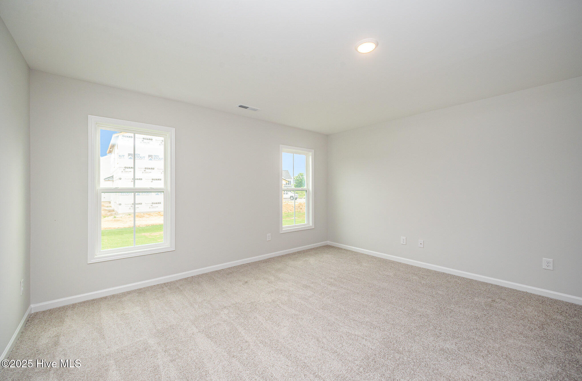 66 W Emily Gardens Drive Property Photo 12