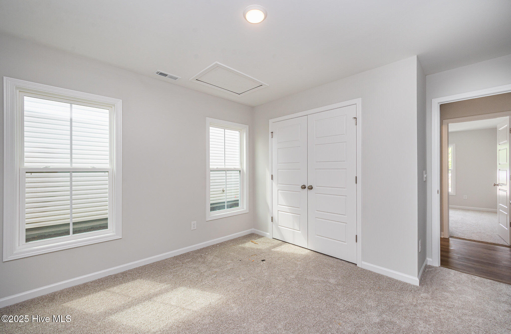 66 W Emily Gardens Drive Property Photo 16