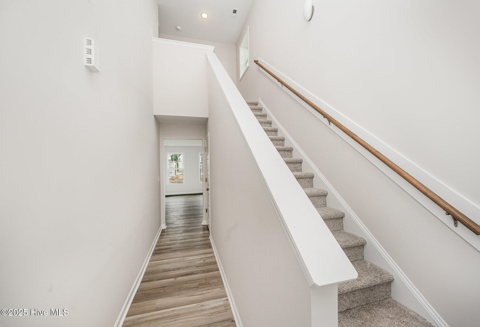 58 W Emily Gardens Drive Property Photo 6