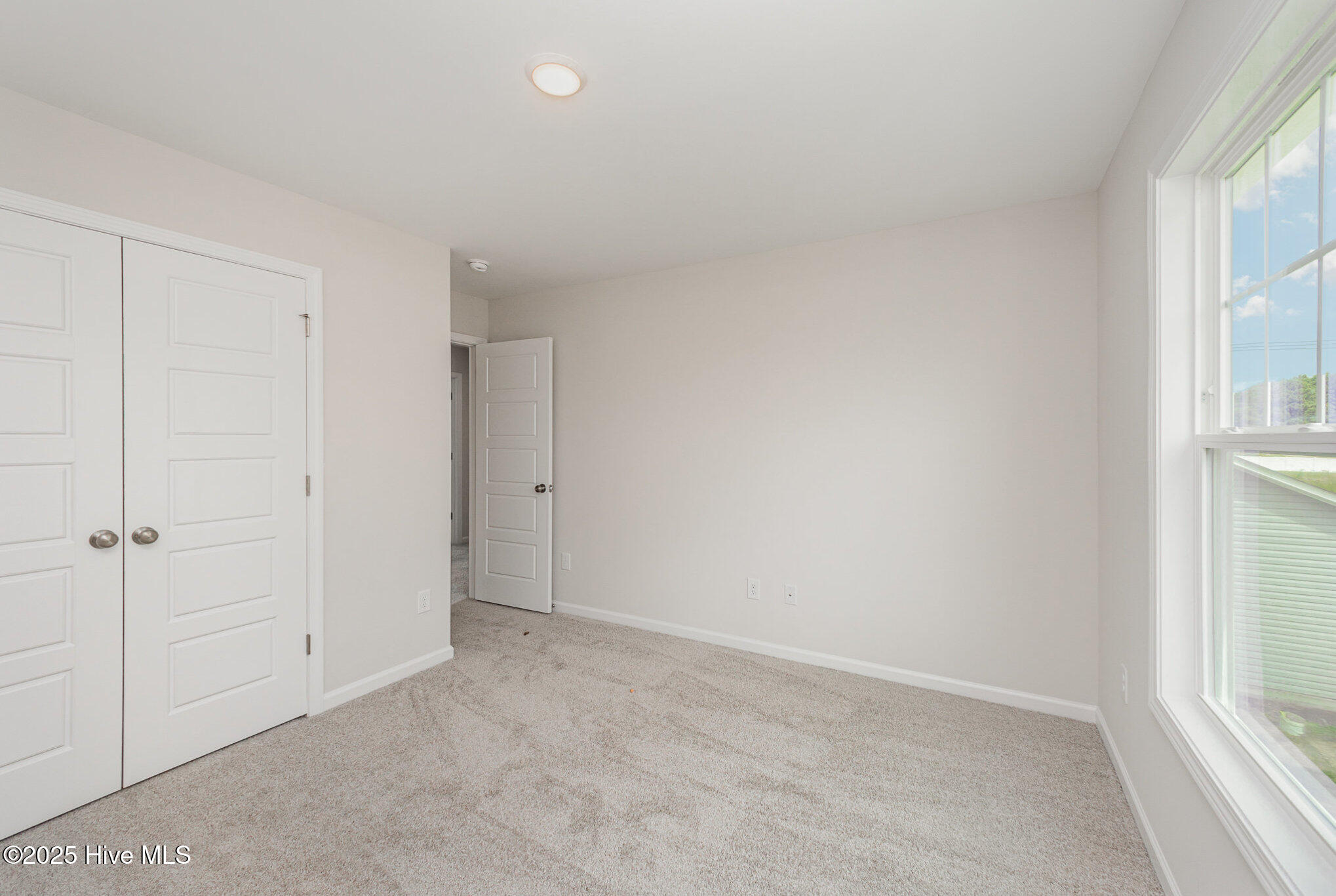 58 W Emily Gardens Drive Property Photo 13