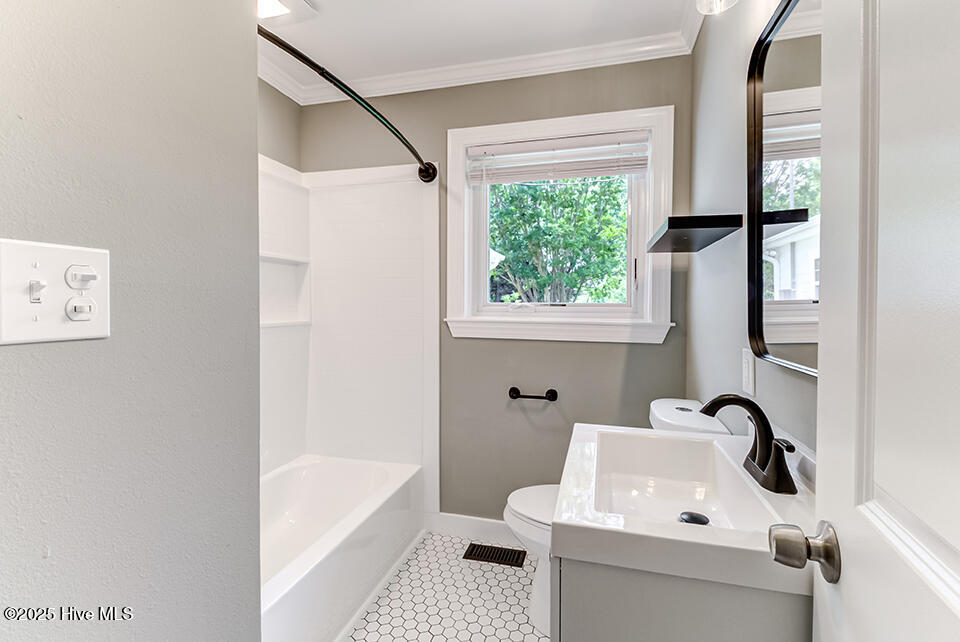 369 Toulon Drive Property Photo 37