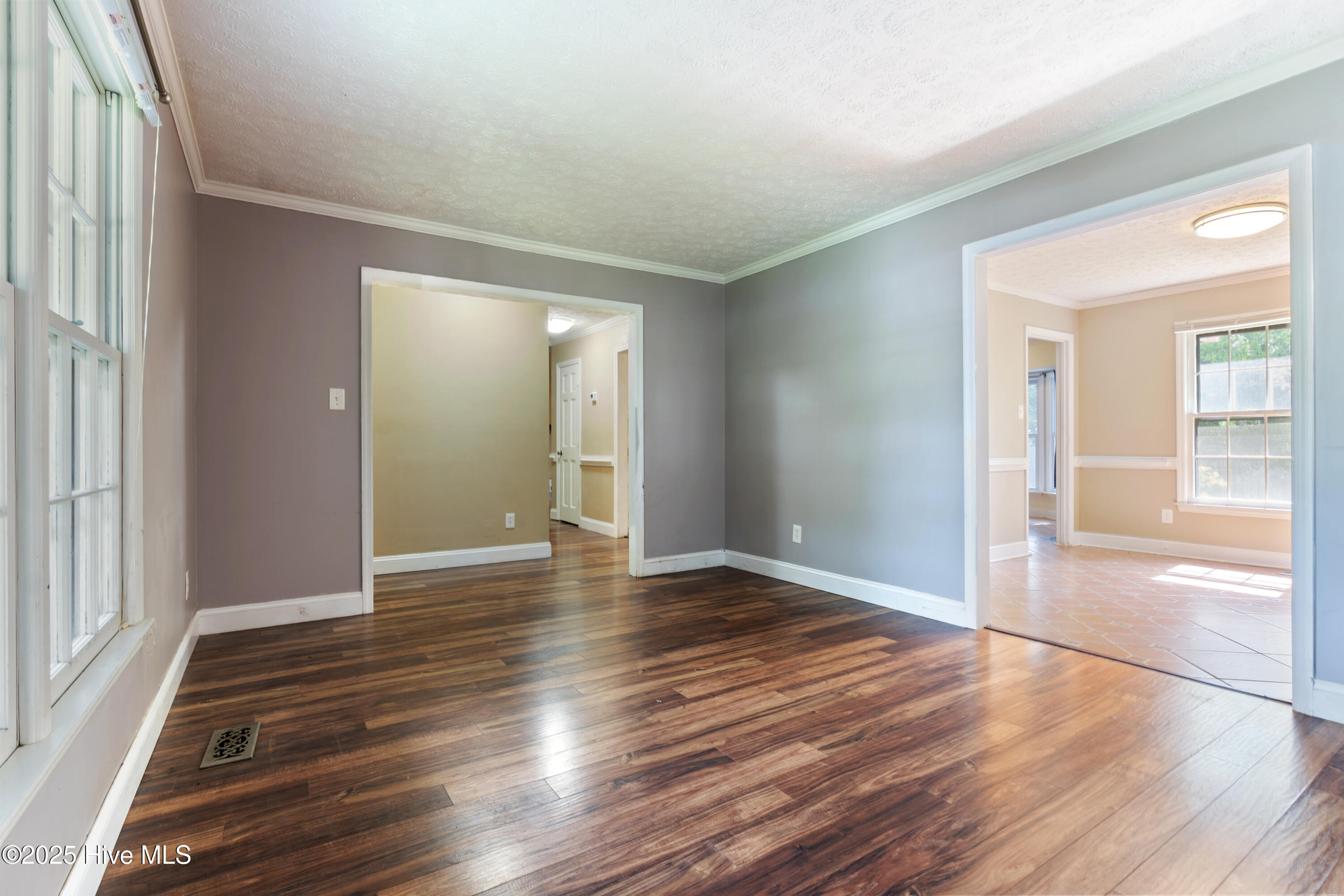 1612 Hennessy Place Property Photo 6